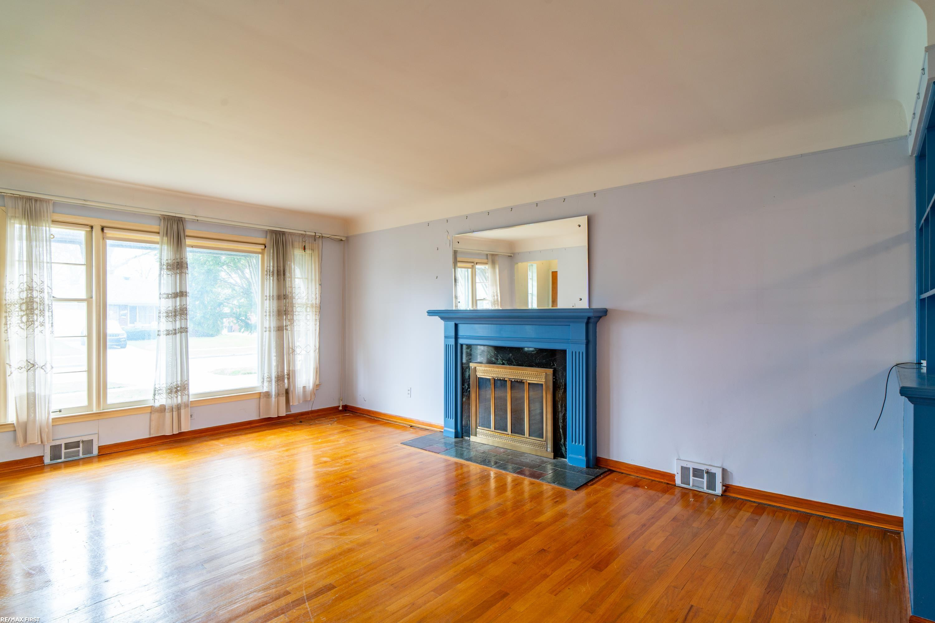 20219 Chalon Street, Saint Clair Shores, MI 48080 — Photo 10