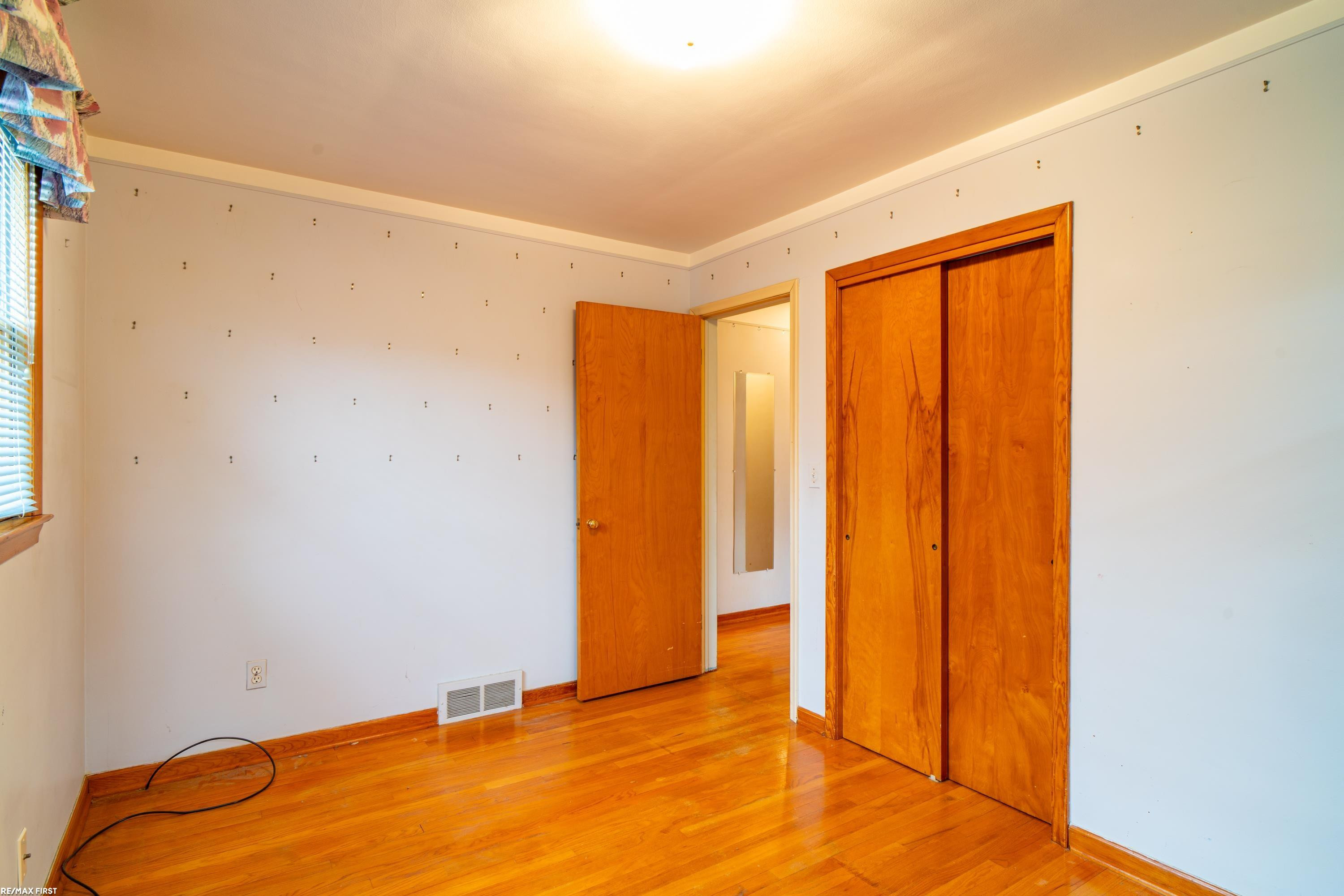 20219 Chalon Street, Saint Clair Shores, MI 48080 — Photo 22