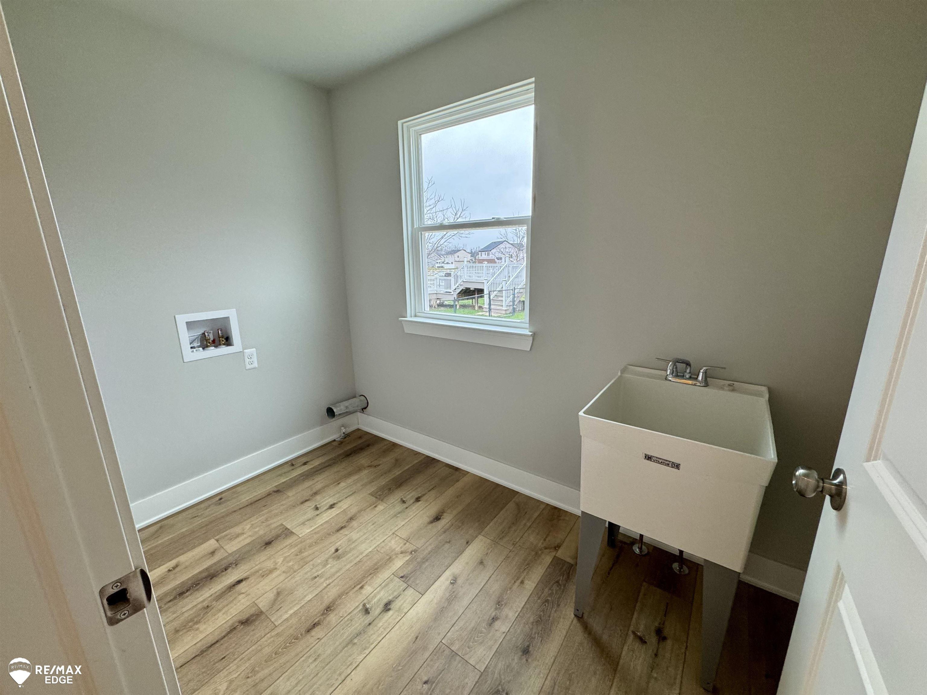 8341 Peninsula Circle, Grand Blanc, MI 48439 — Photo 16