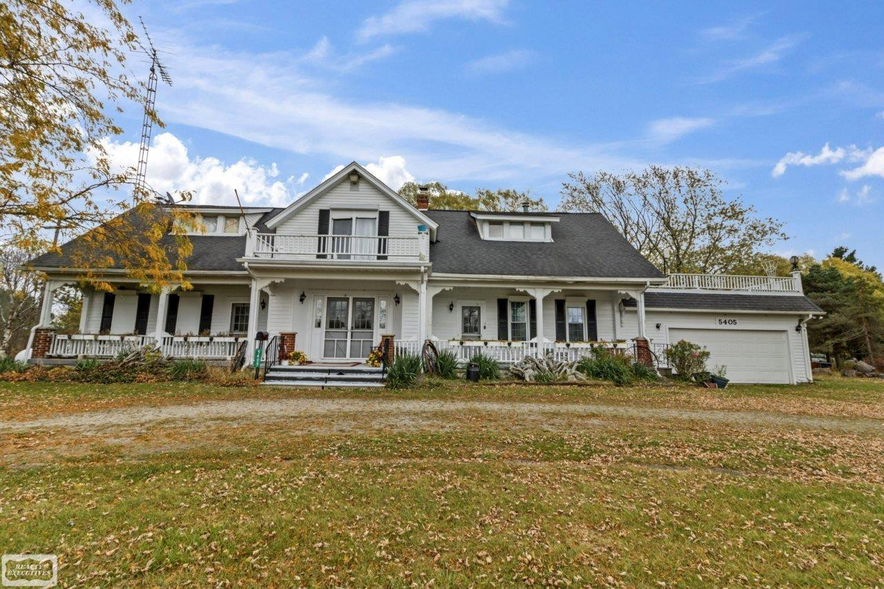 5405 S Lakeshore Road, Harbor Beach, MI 48441 — Photo 2