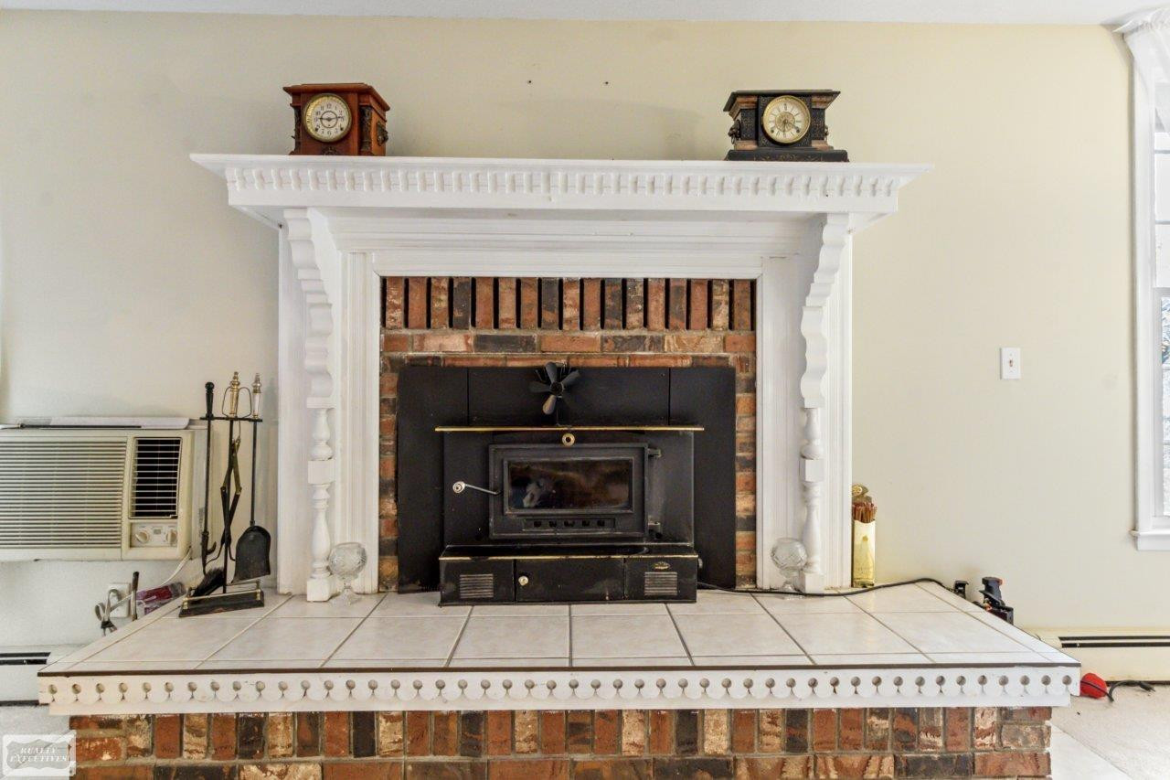 5405 S Lakeshore Road, Harbor Beach, MI 48441 — Photo 16