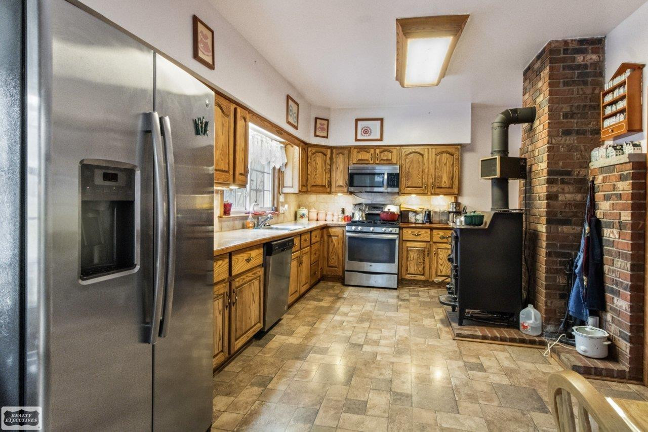 5405 S Lakeshore Road, Harbor Beach, MI 48441 — Photo 21