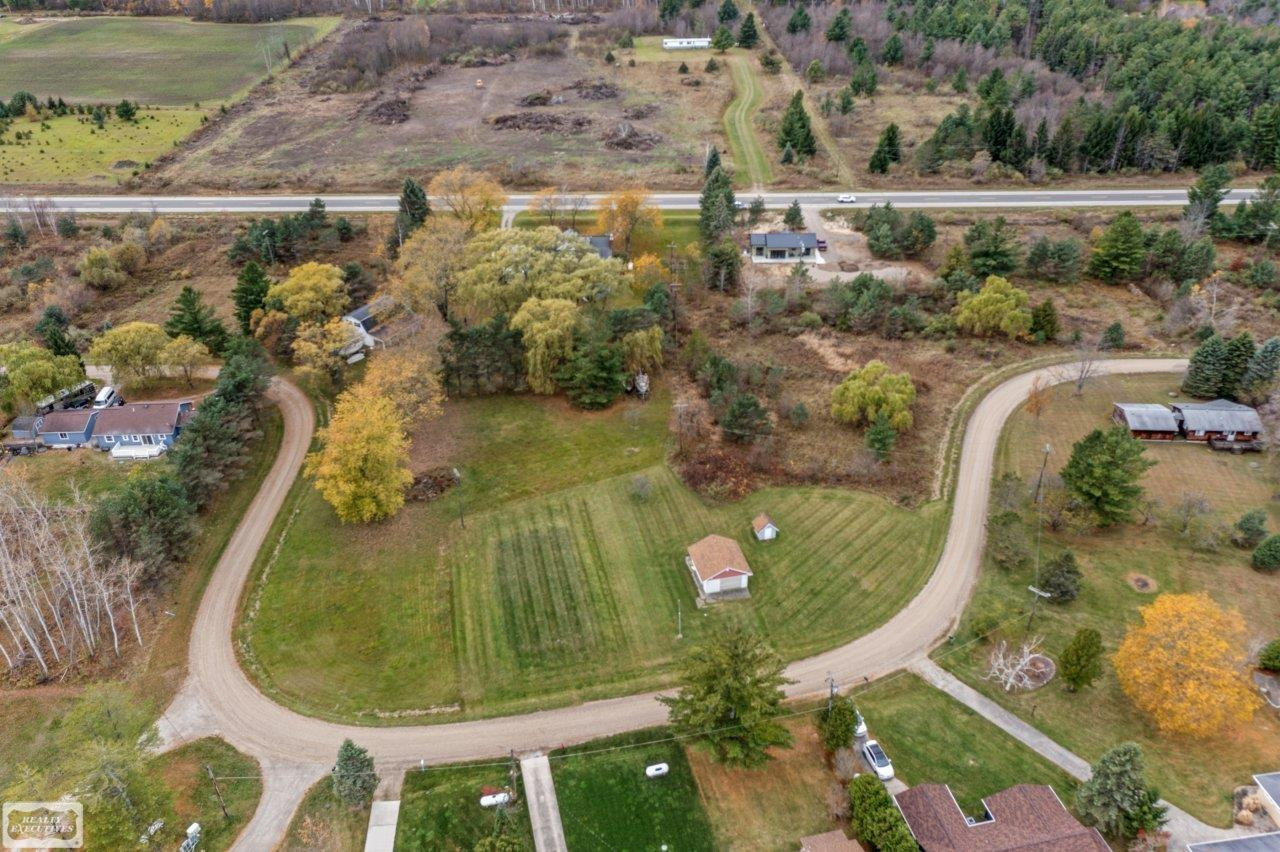 5405 S Lakeshore Road, Harbor Beach, MI 48441 — Photo 49