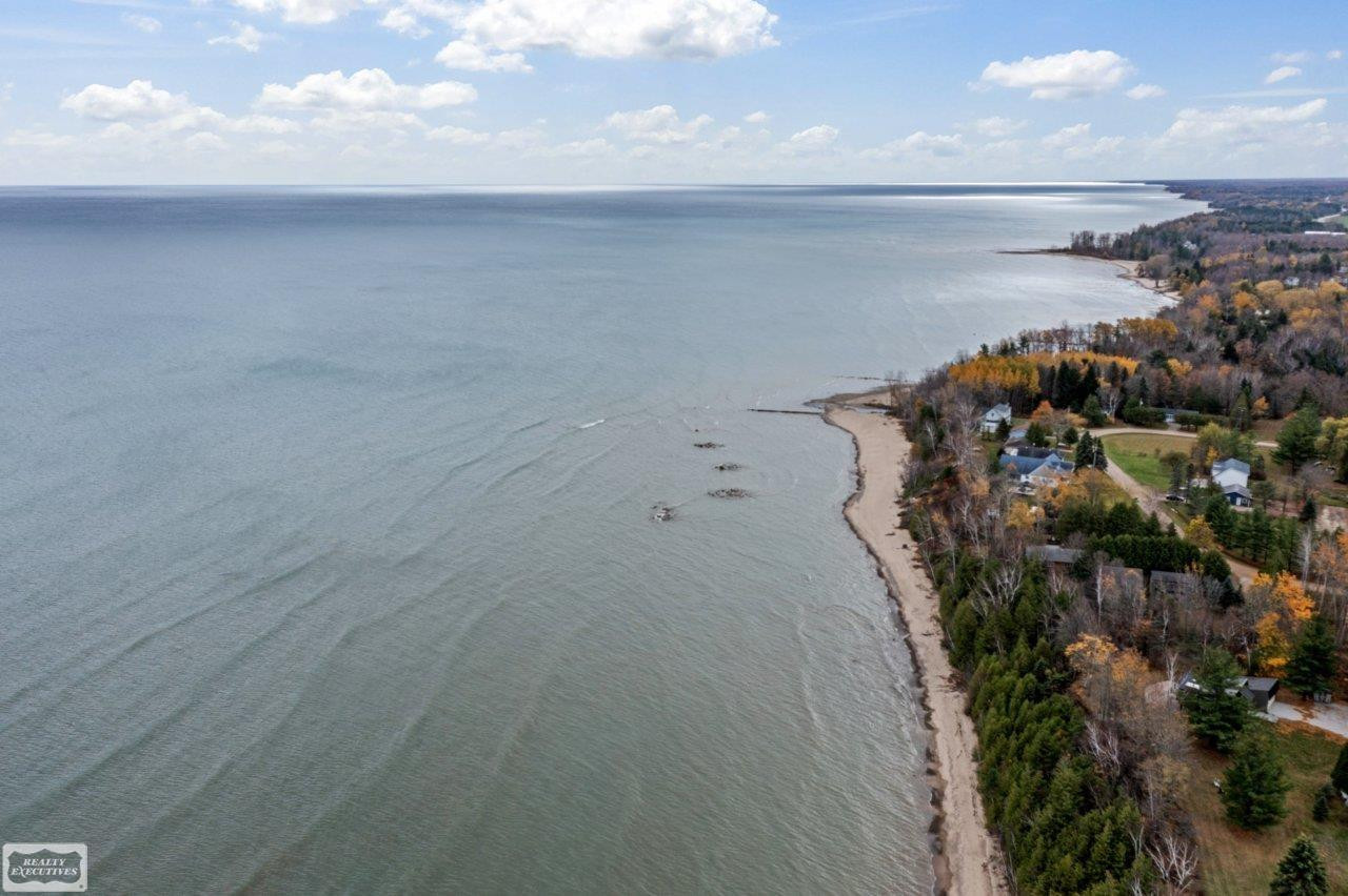 5405 S Lakeshore Road, Harbor Beach, MI 48441 — Photo 51