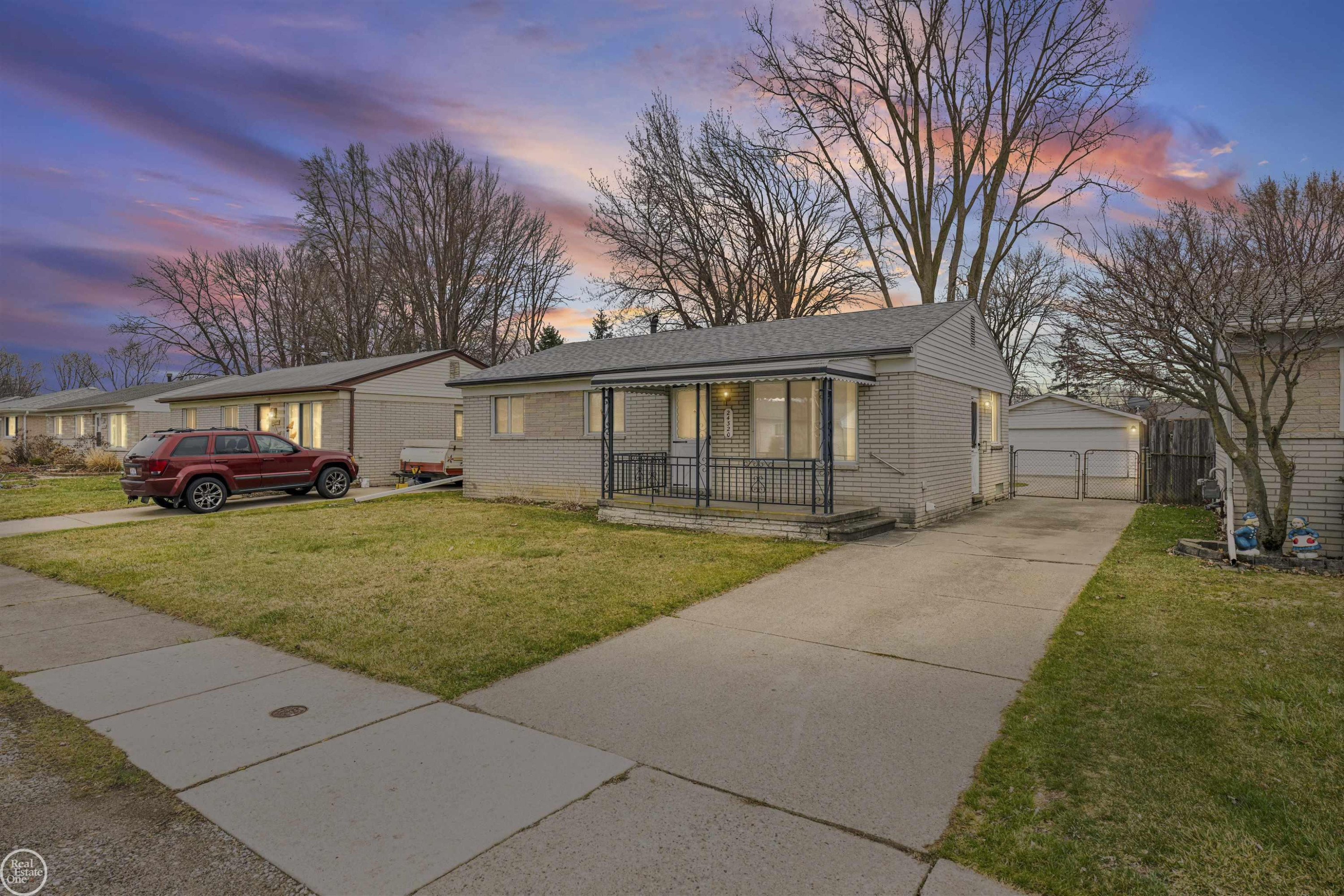 24320 Trombley Street, Clinton Twp, MI 48035 — Photo 2