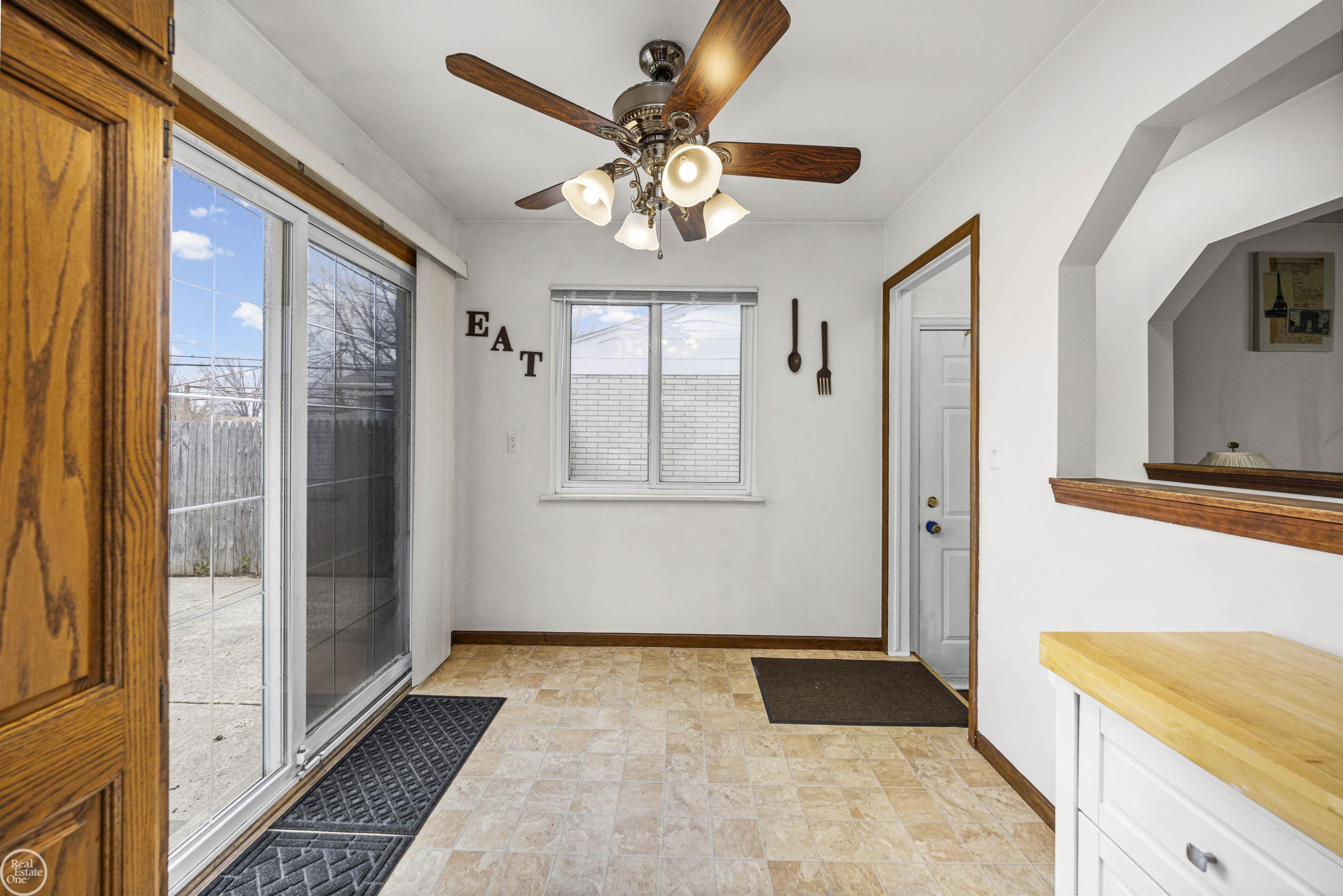 24320 Trombley Street, Clinton Twp, MI 48035 — Photo 16