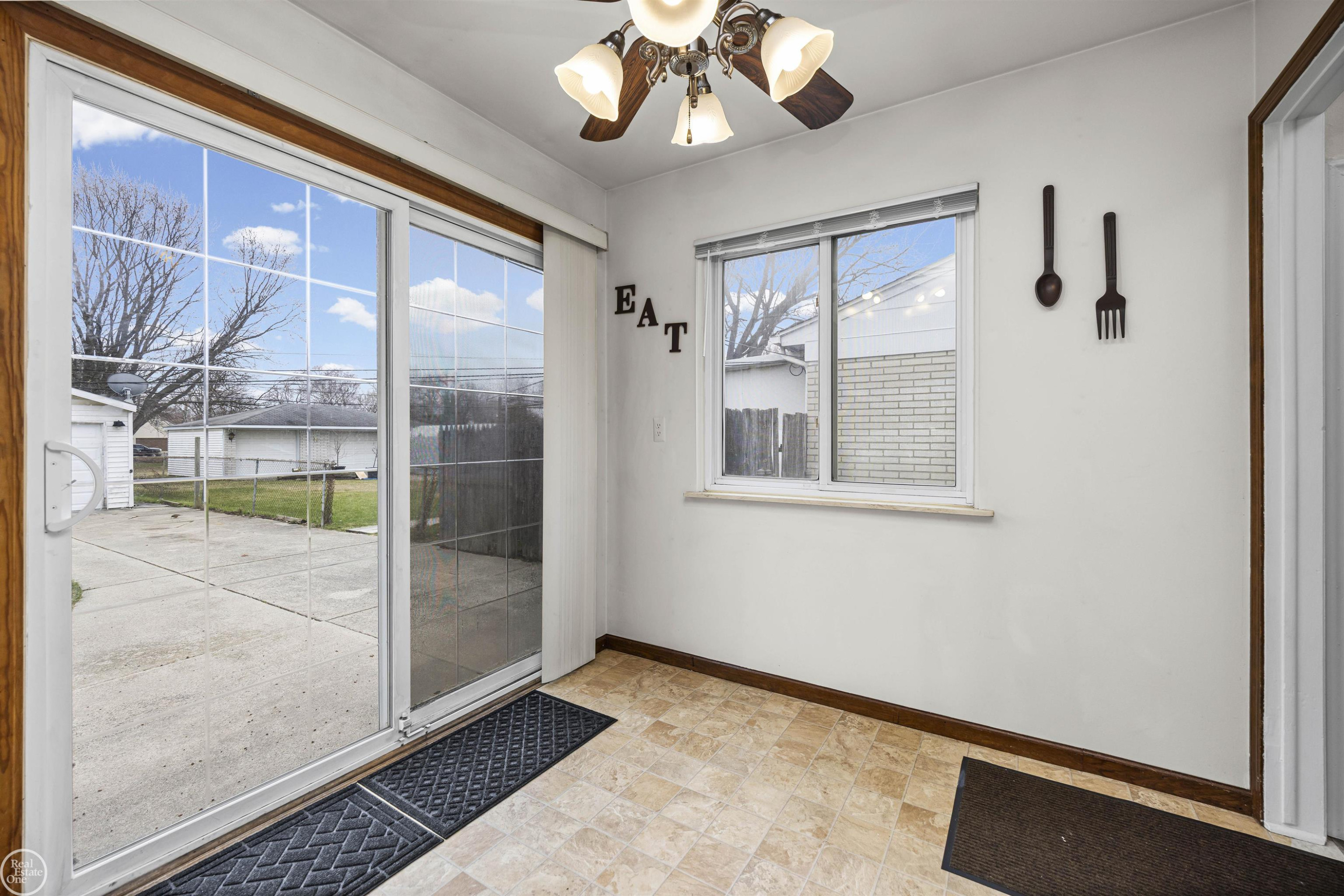 24320 Trombley Street, Clinton Twp, MI 48035 — Photo 17