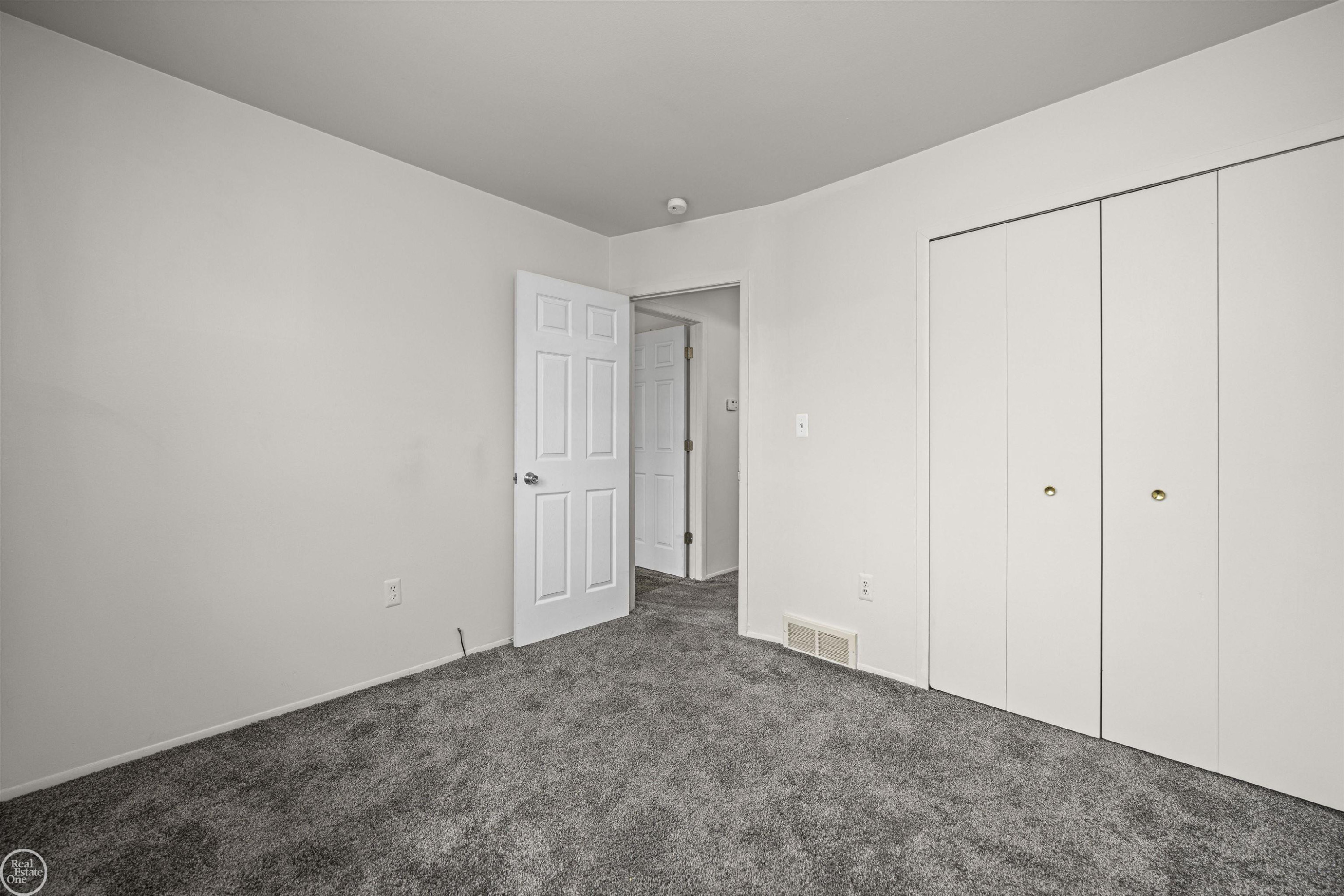 24320 Trombley Street, Clinton Twp, MI 48035 — Photo 23
