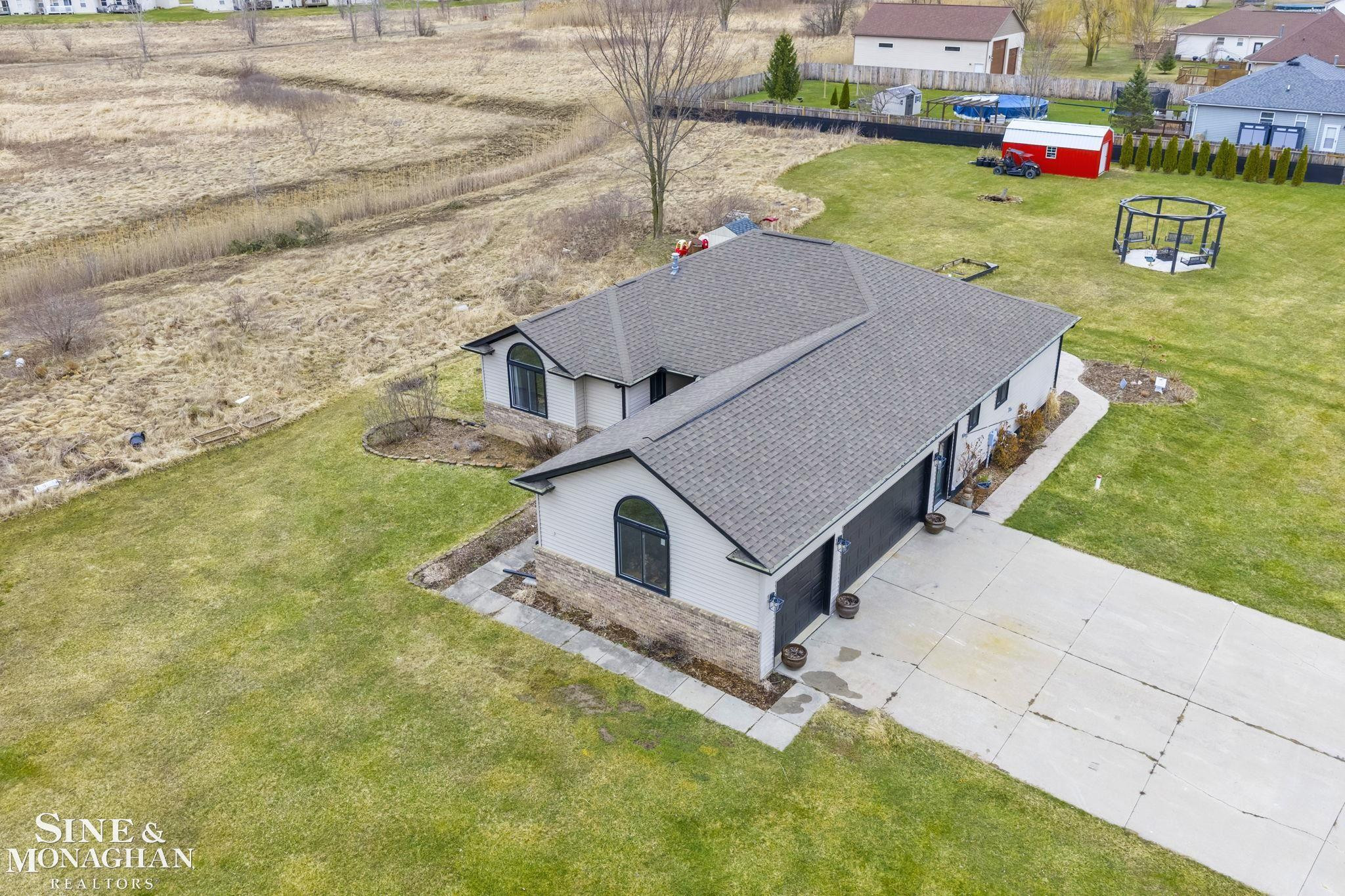 354 Pheasant Drive, Capac, MI 48014 — Photo 2