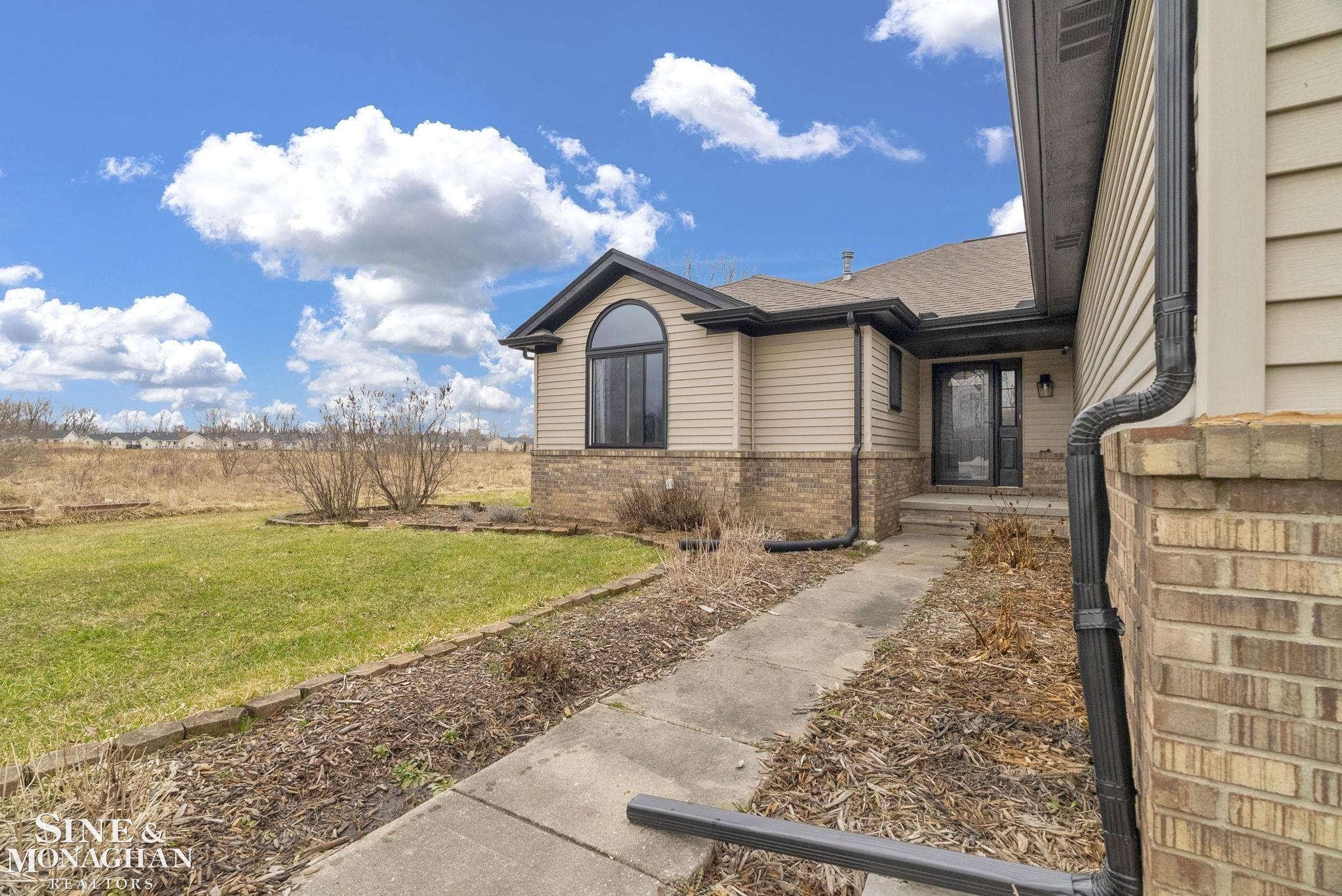 354 Pheasant Drive, Capac, MI 48014 — Photo 6