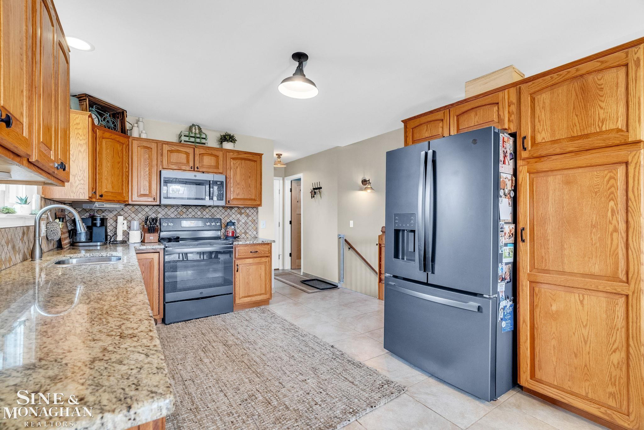 354 Pheasant Drive, Capac, MI 48014 — Photo 18