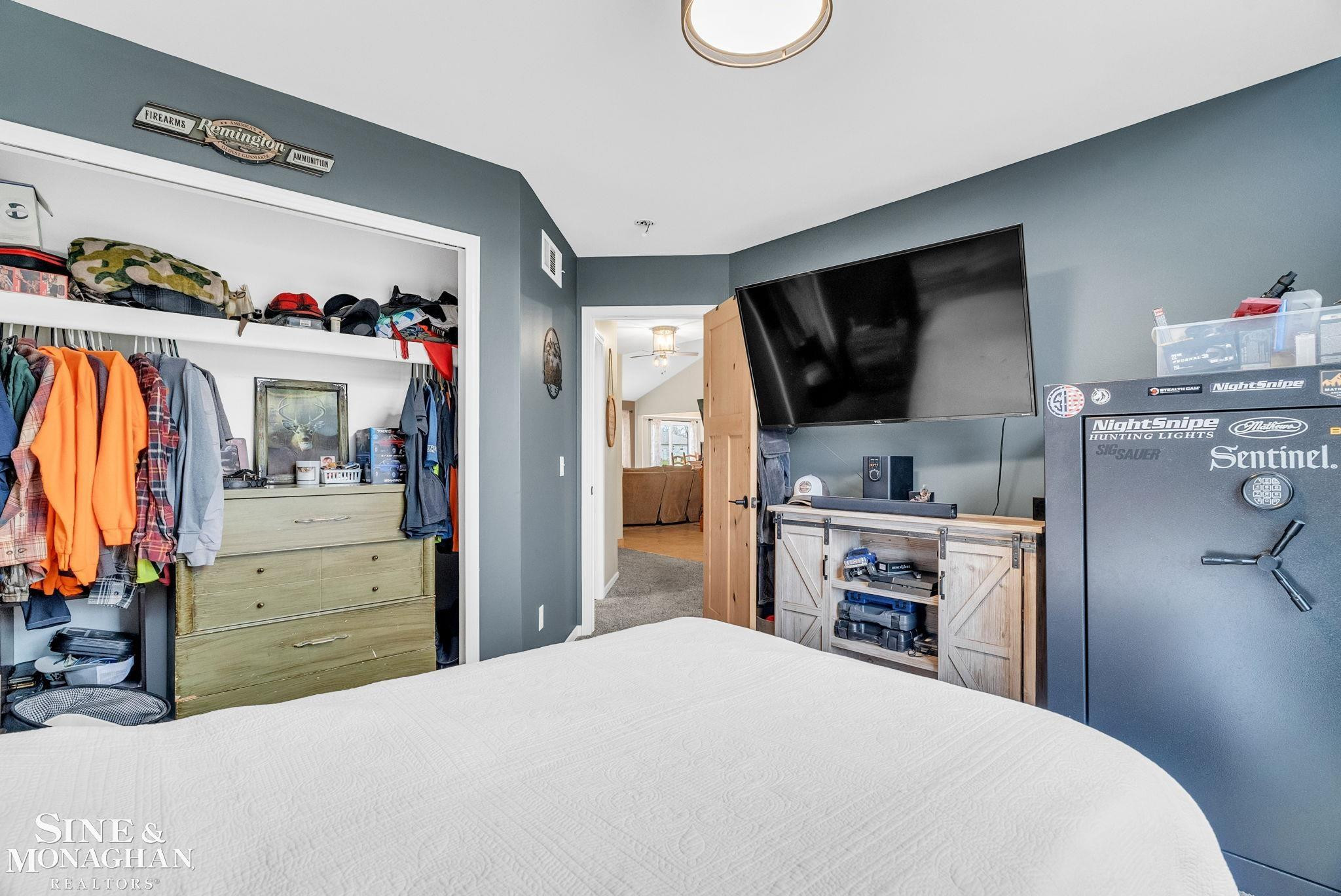 354 Pheasant Drive, Capac, MI 48014 — Photo 32