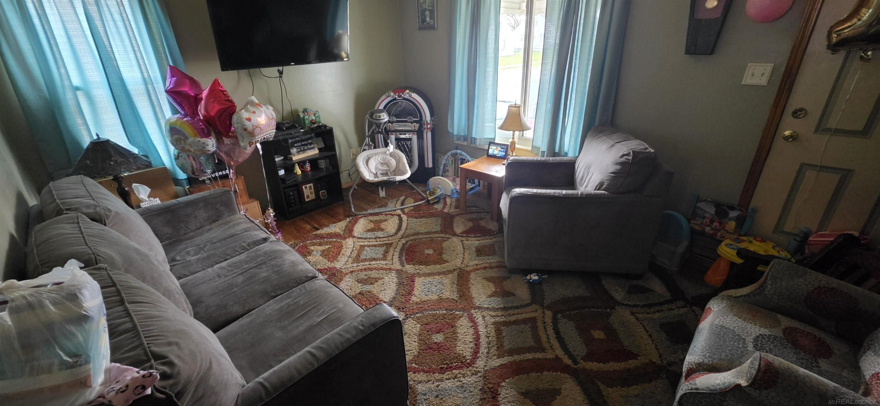 Photo 4