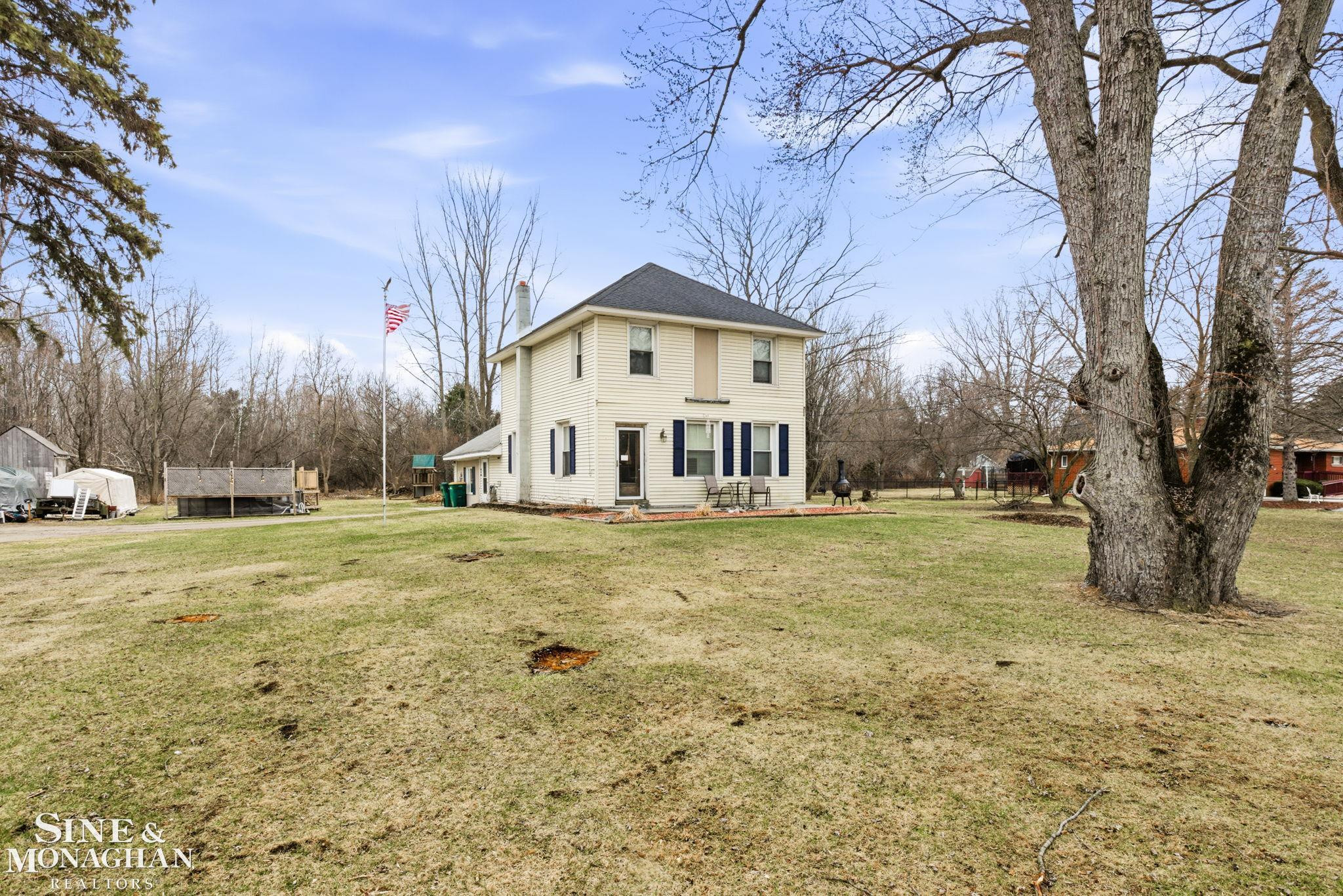 3925 W Water Street, Port Huron, MI 48060 — Photo 3