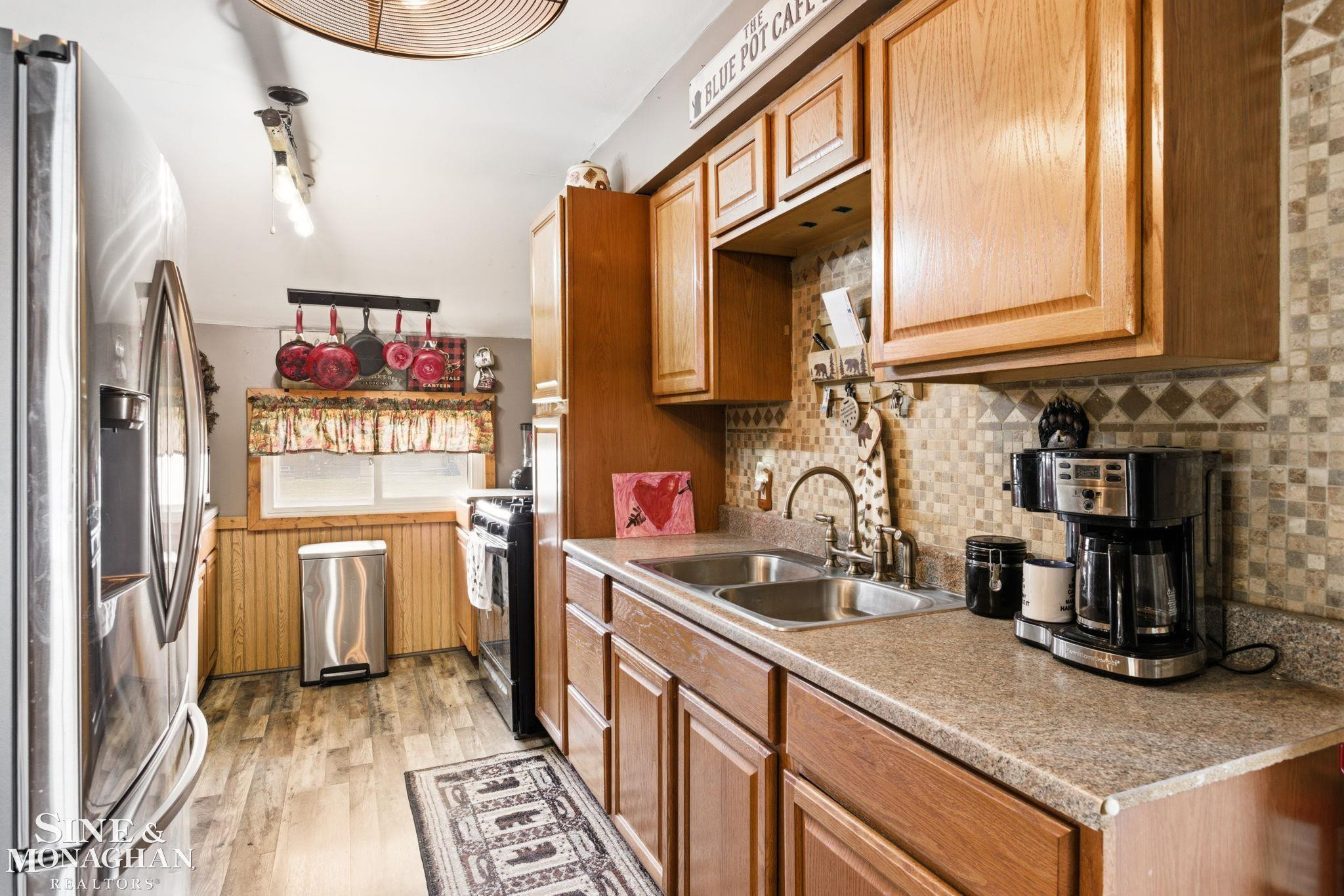 3925 W Water Street, Port Huron, MI 48060 — Photo 9