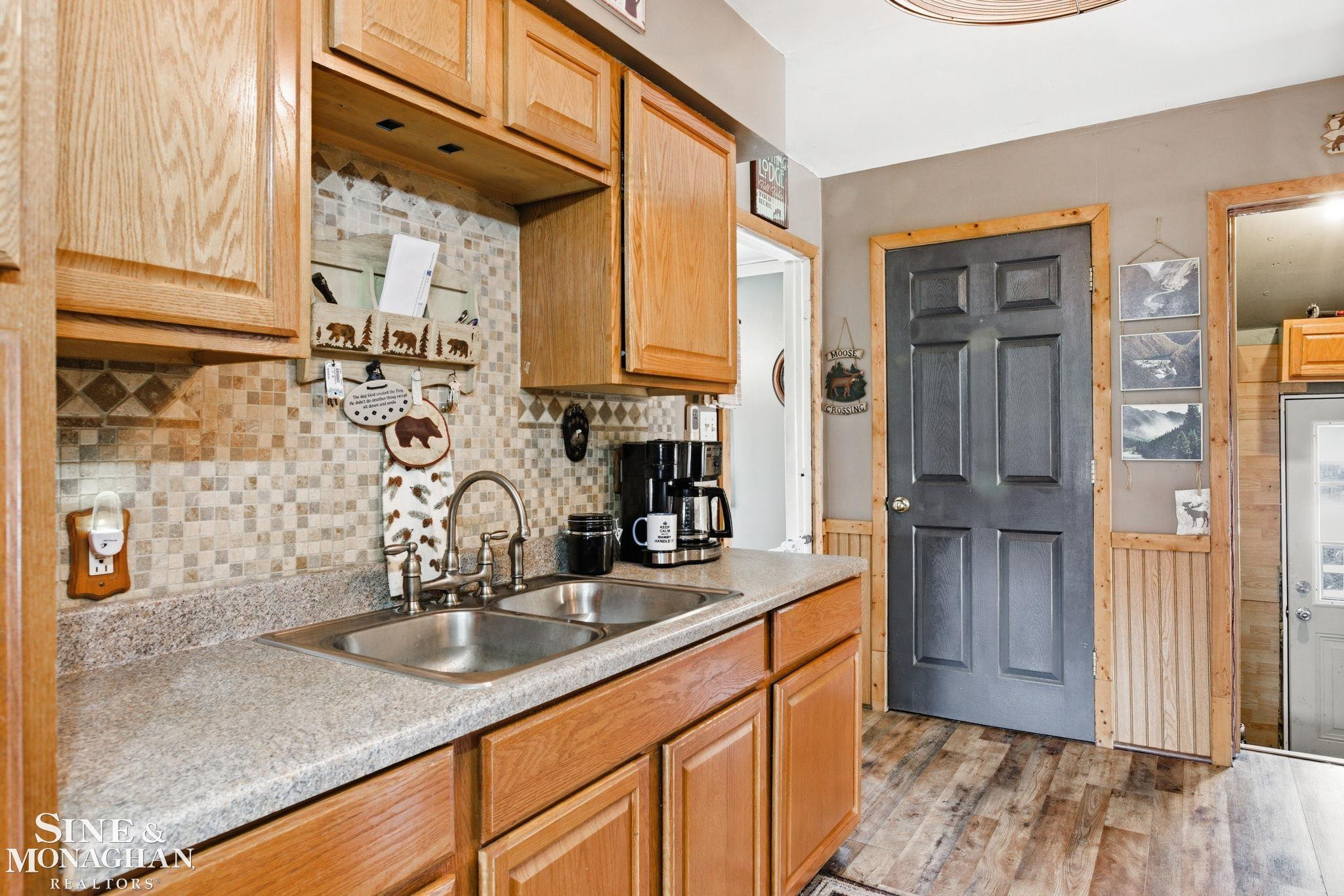 3925 W Water Street, Port Huron, MI 48060 — Photo 10