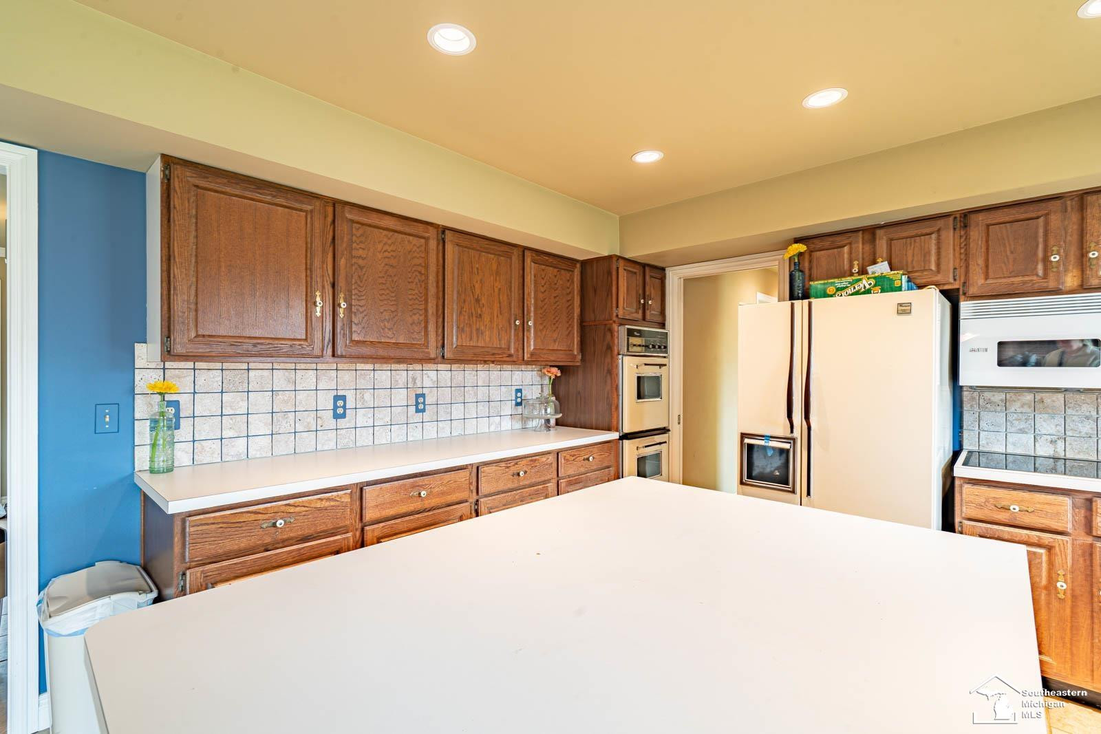 11763 Grafton Road, Carleton, MI 48117 — Photo 9