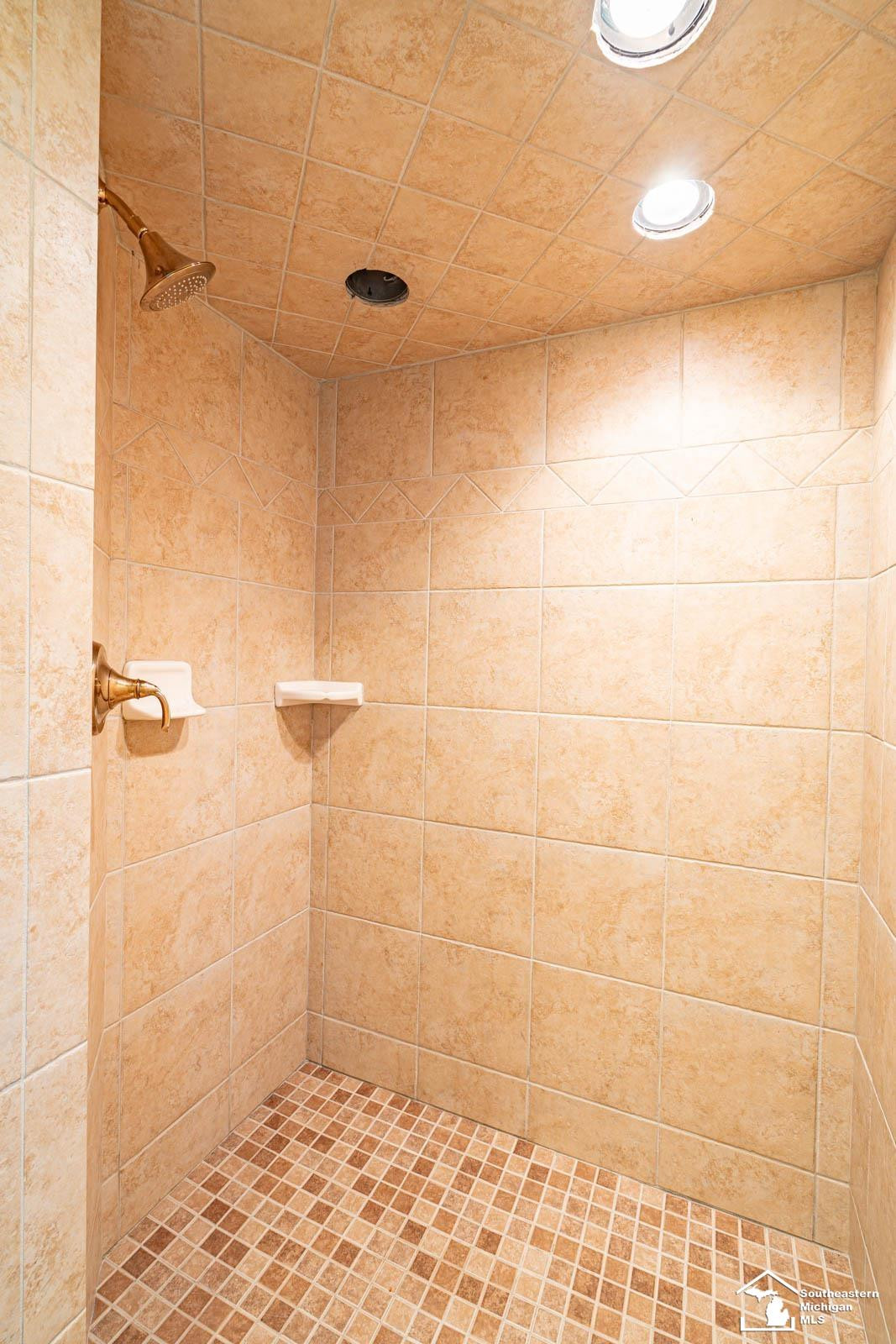 11763 Grafton Road, Carleton, MI 48117 — Photo 32