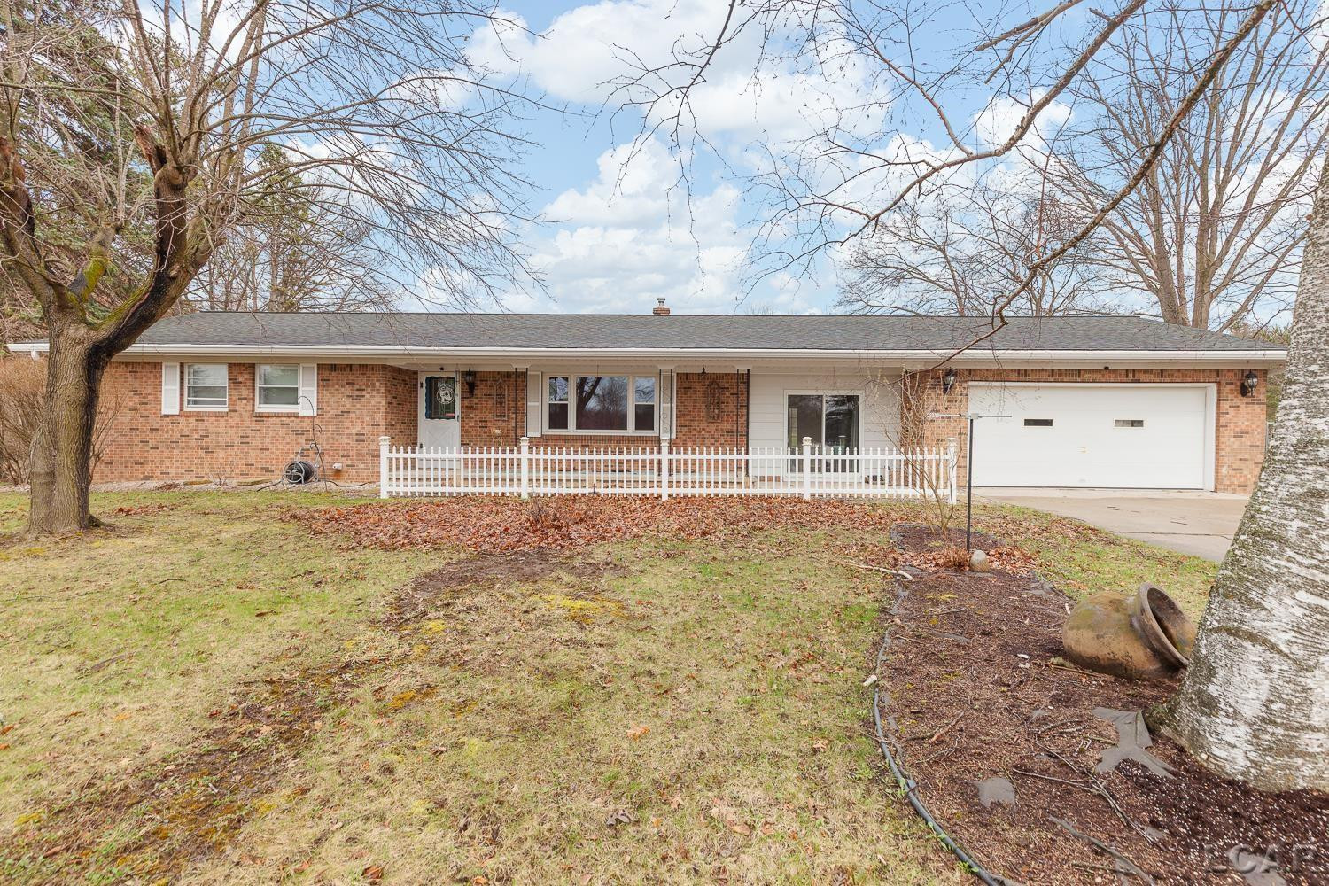 2798 E MUNGER Road, Tecumseh, MI 49286 — front exterior