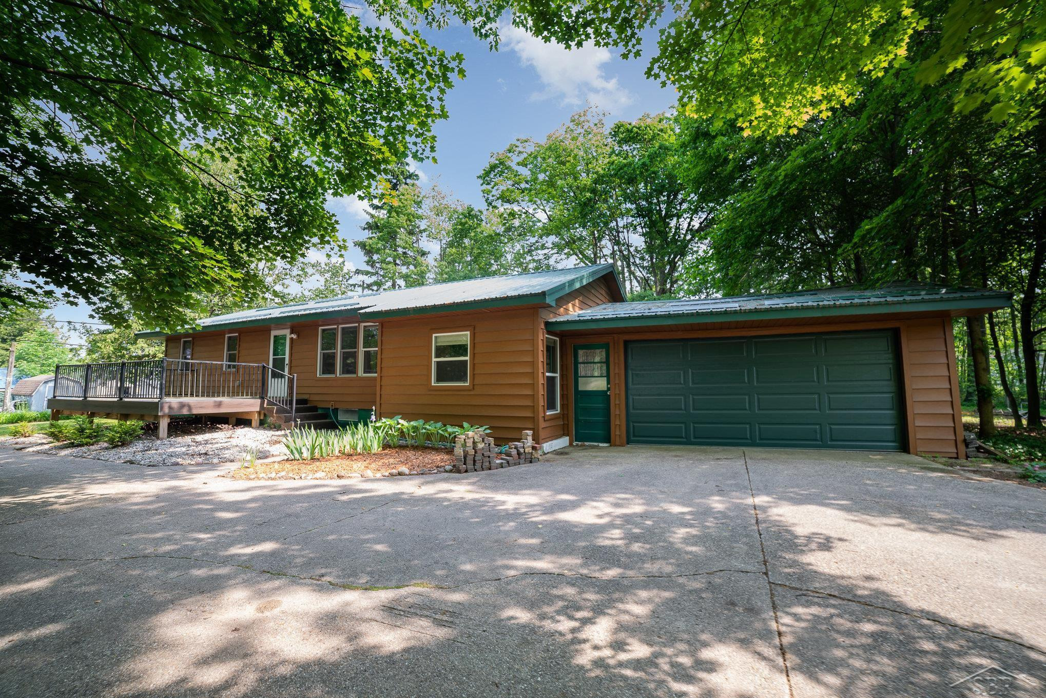441 Hillcrest Drive, Lake, MI 48632 — Photo 28