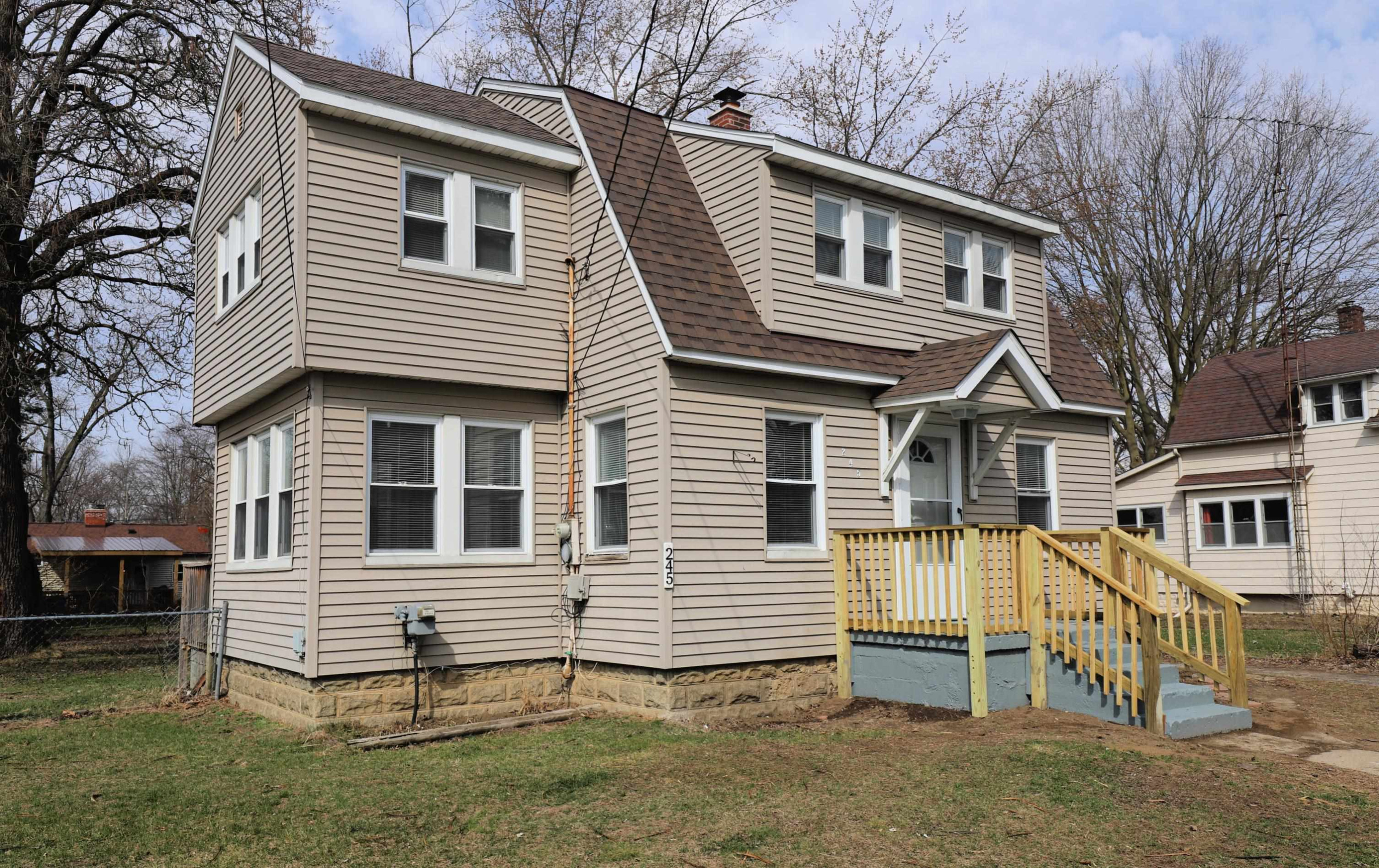 245 N Saginaw Street, Montrose, MI 48457 — Photo 3
