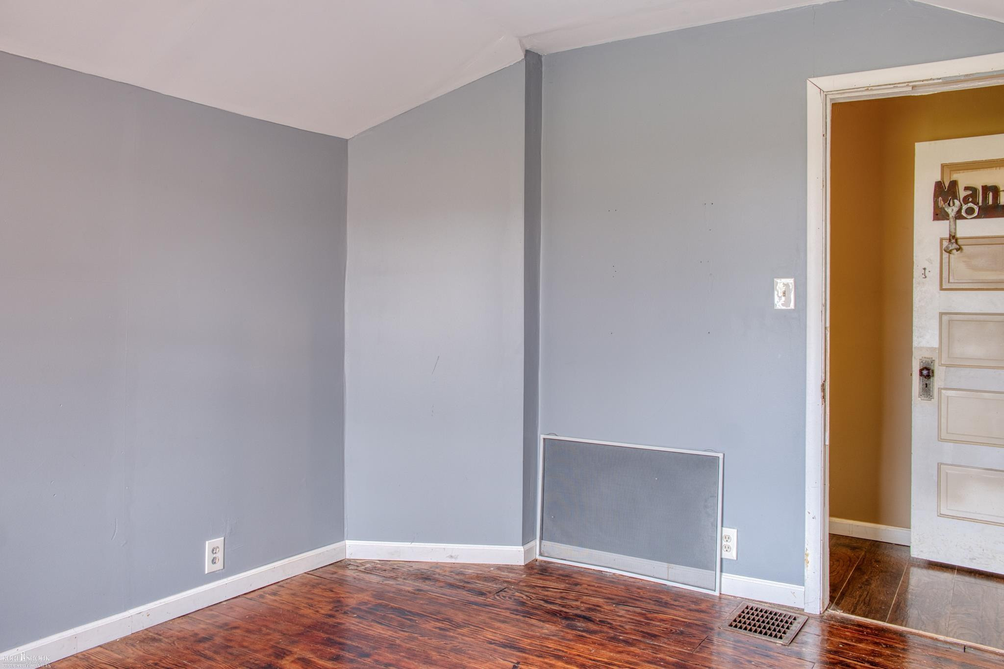 102 E Maple Avenue, Bancroft, MI 48414 — Photo 18