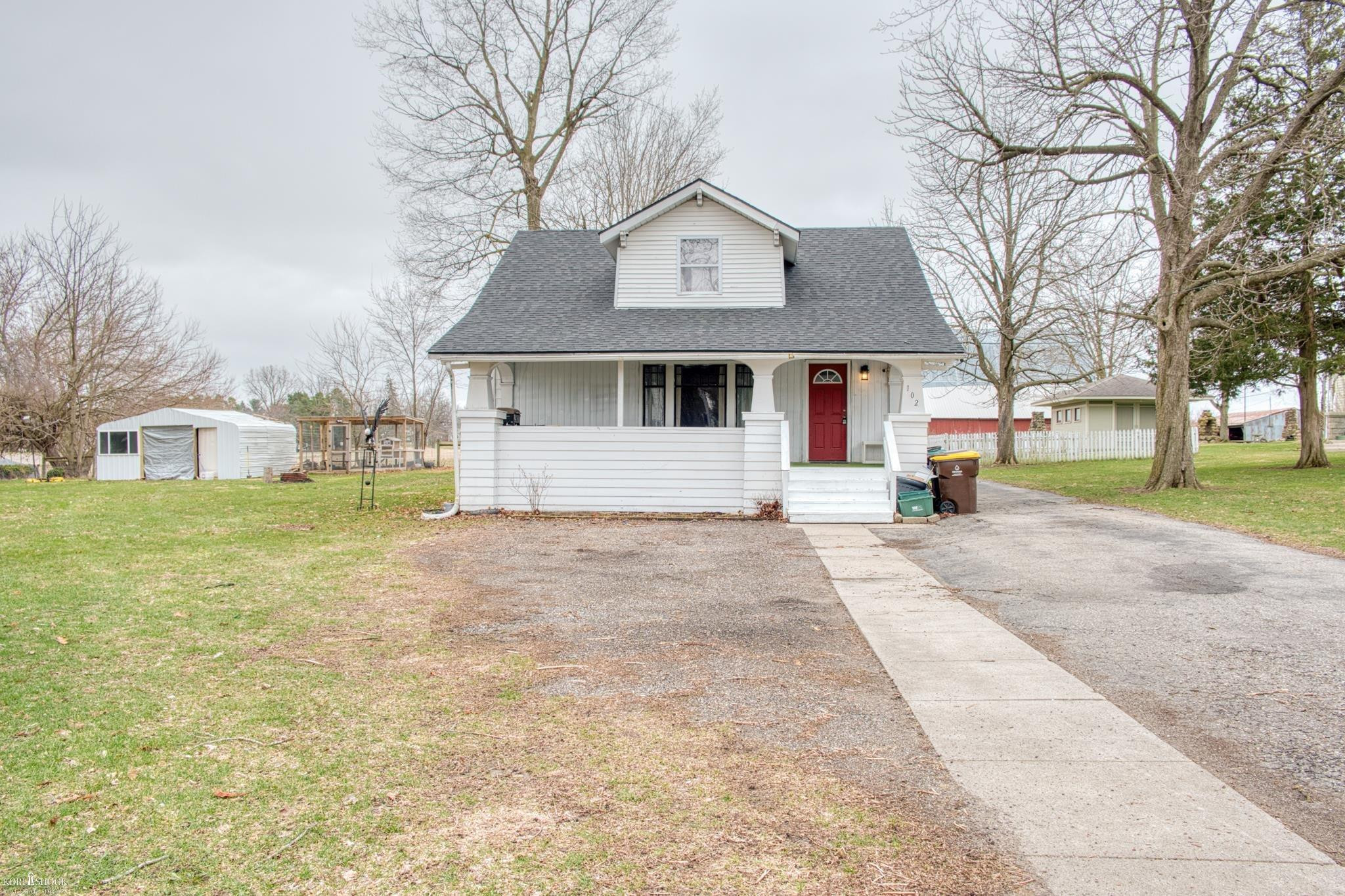102 E Maple Avenue, Bancroft, MI 48414 — Photo 34