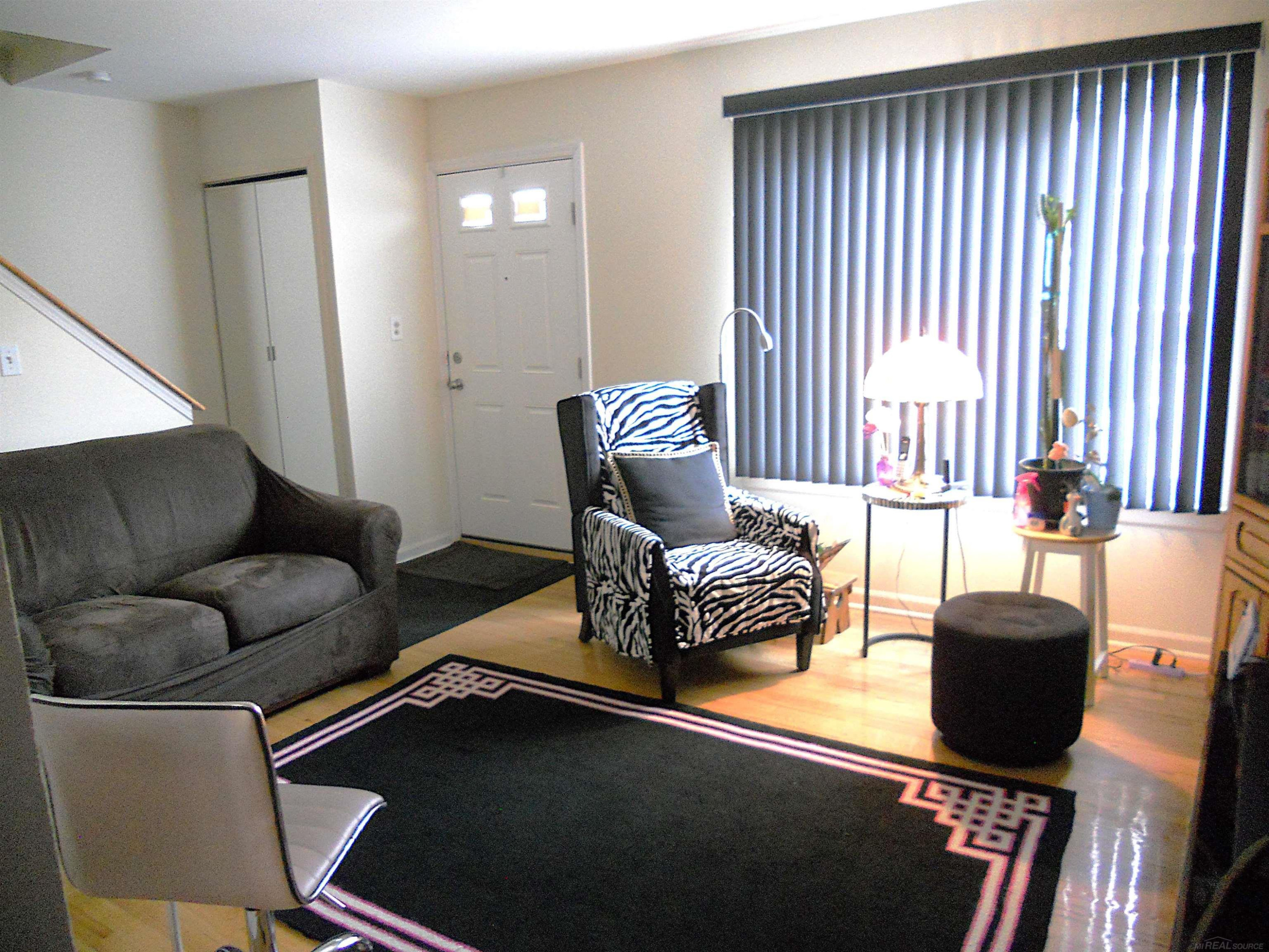 27561 CONCORD Avenue, Warren, MI 48093 — Photo 5