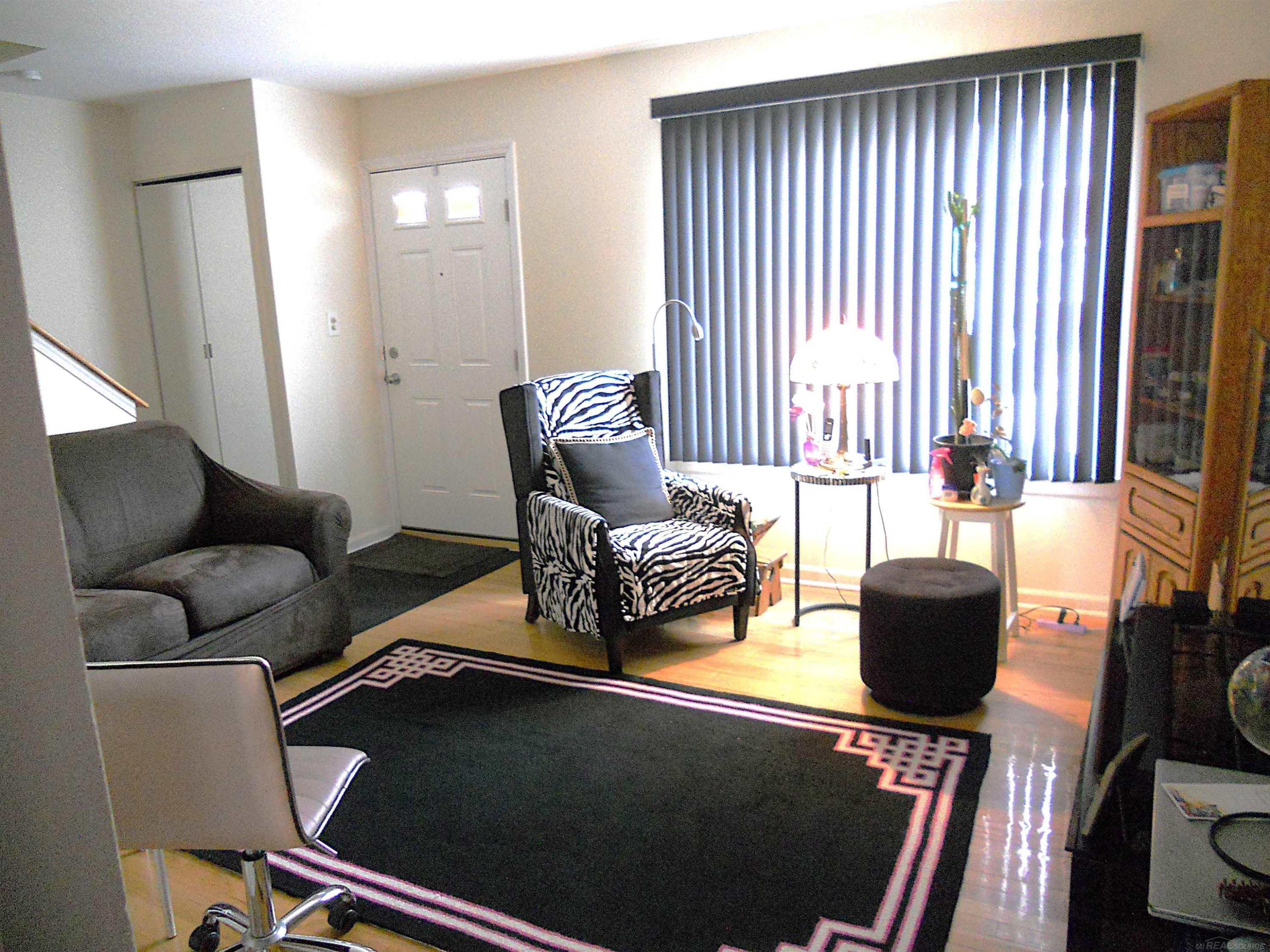 27561 CONCORD Avenue, Warren, MI 48093 — Photo 9