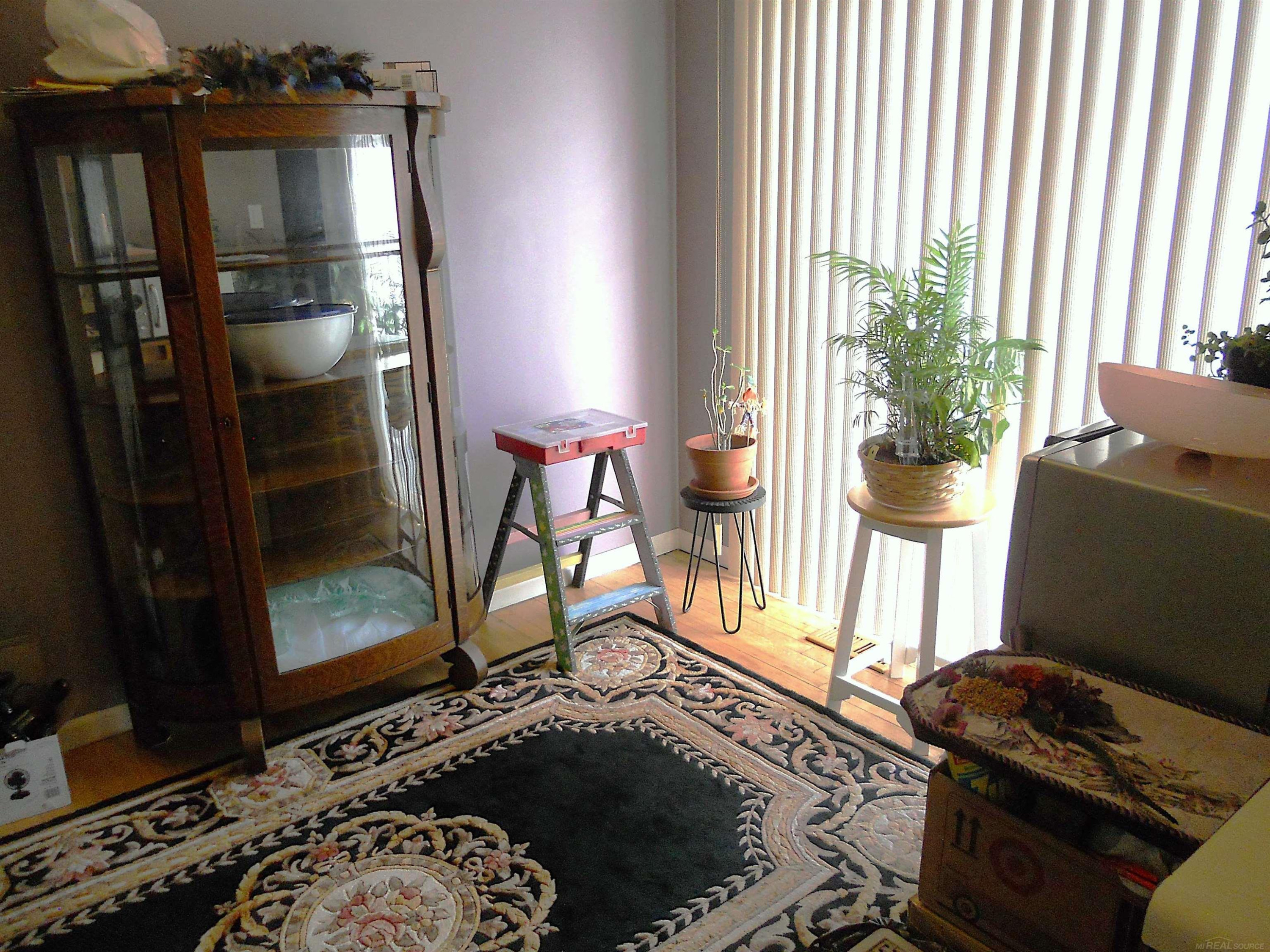 27561 CONCORD Avenue, Warren, MI 48093 — Photo 19