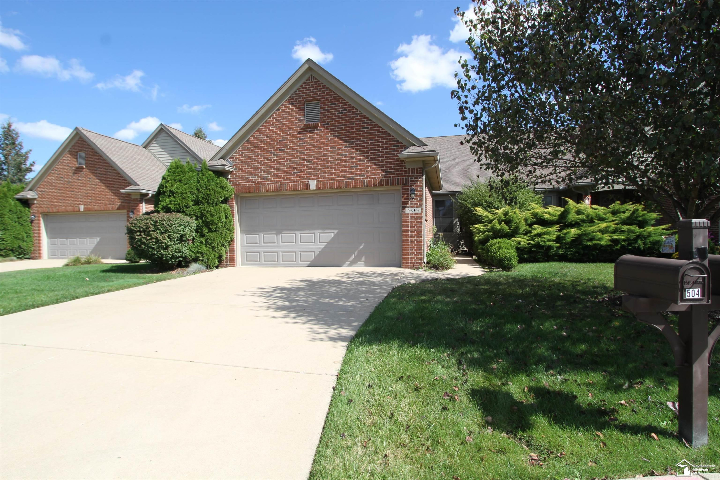 504 Brooks Hollow Court, Dundee, MI 48131 — front exterior