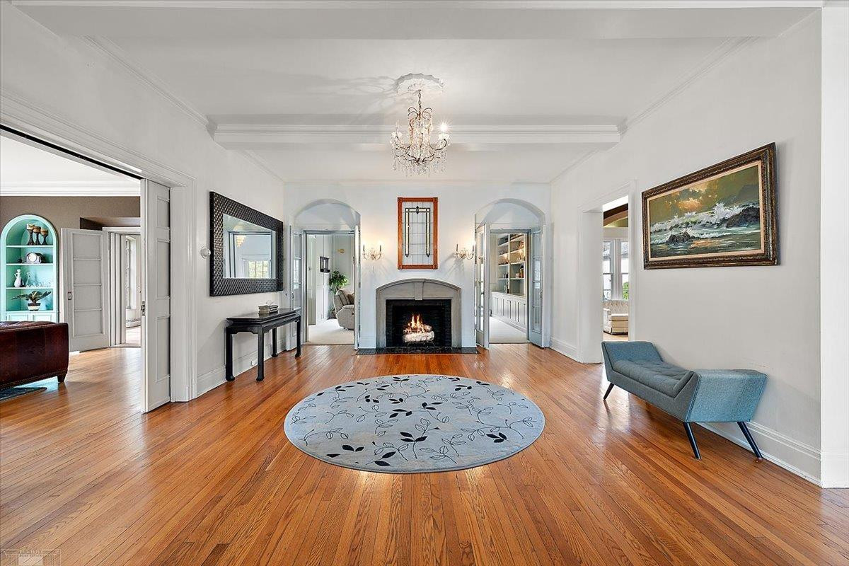 35 McKinley Place, Grosse Pointe Farms, MI 48236 — Photo 11
