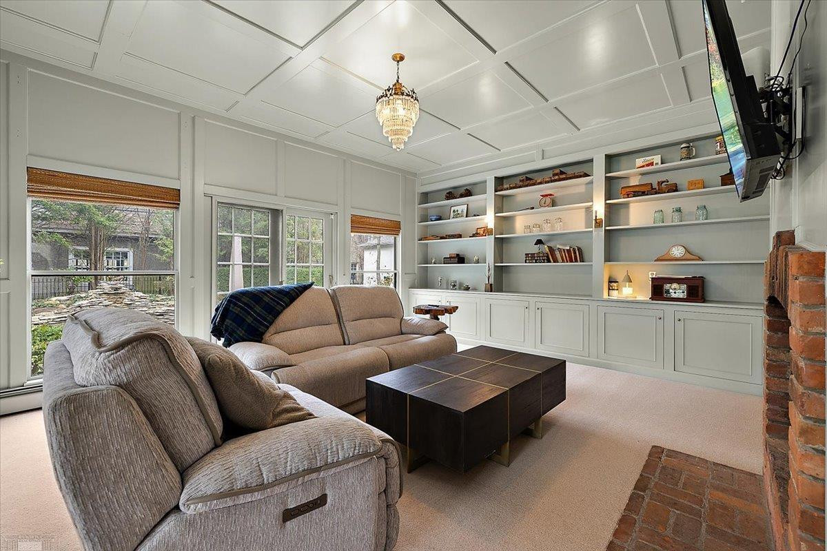 35 McKinley Place, Grosse Pointe Farms, MI 48236 — Photo 17