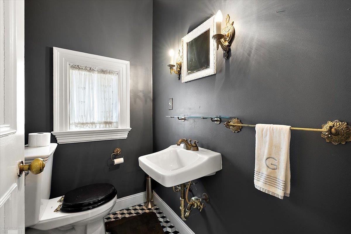 35 McKinley Place, Grosse Pointe Farms, MI 48236 — Photo 34