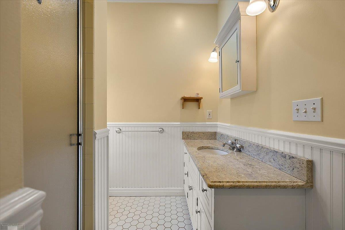 35 McKinley Place, Grosse Pointe Farms, MI 48236 — Photo 59