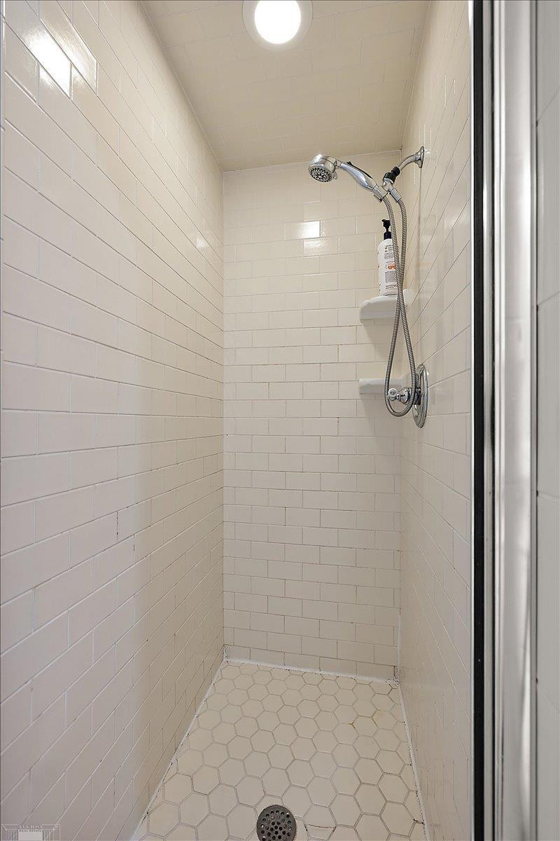 35 McKinley Place, Grosse Pointe Farms, MI 48236 — Photo 60