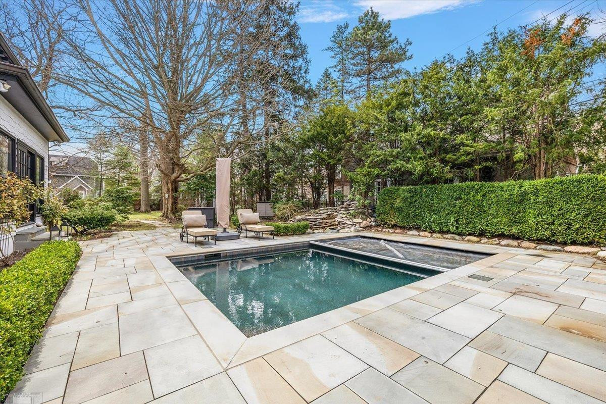35 McKinley Place, Grosse Pointe Farms, MI 48236 — Photo 81