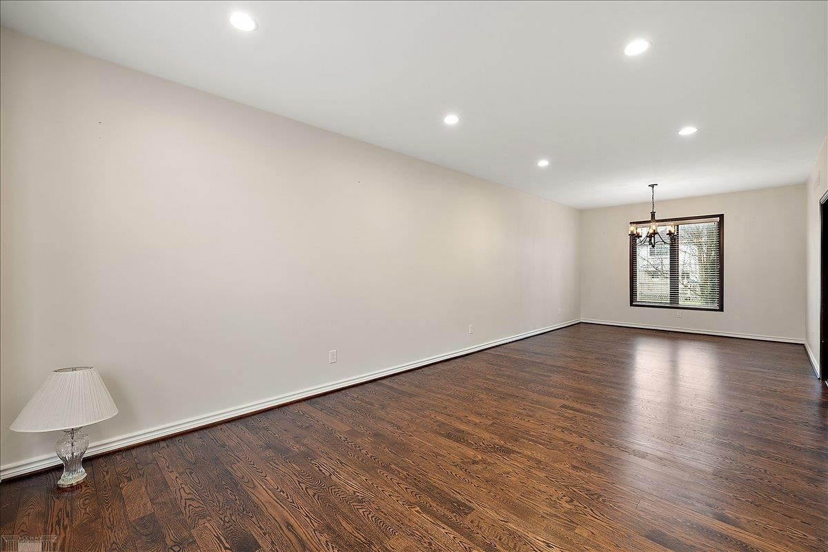 49312 Walnut Creek Drive, MI 48044 — Photo 9