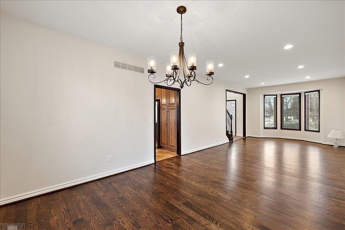49312 Walnut Creek Drive, MI 48044 — Photo 13