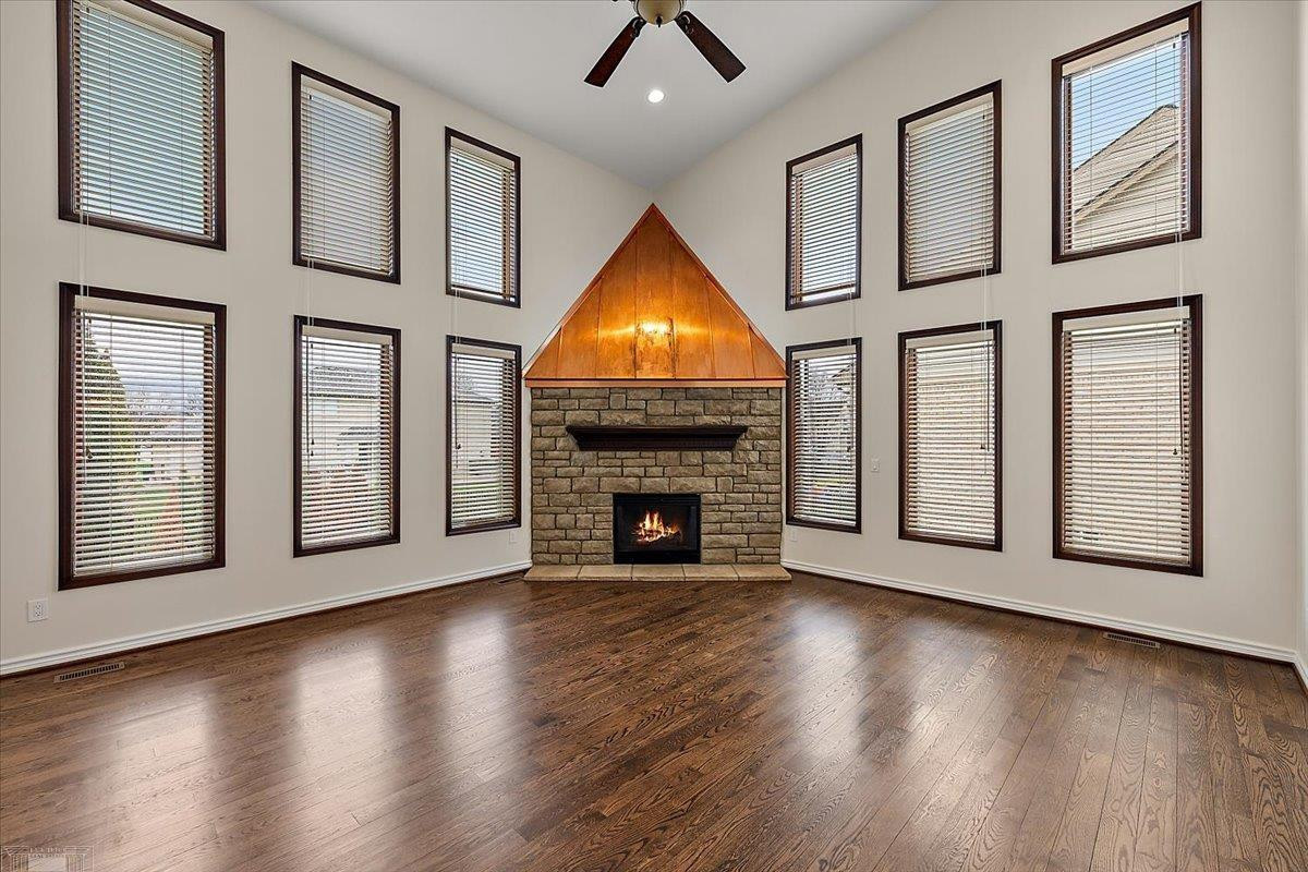 49312 Walnut Creek Drive, MI 48044 — Photo 21