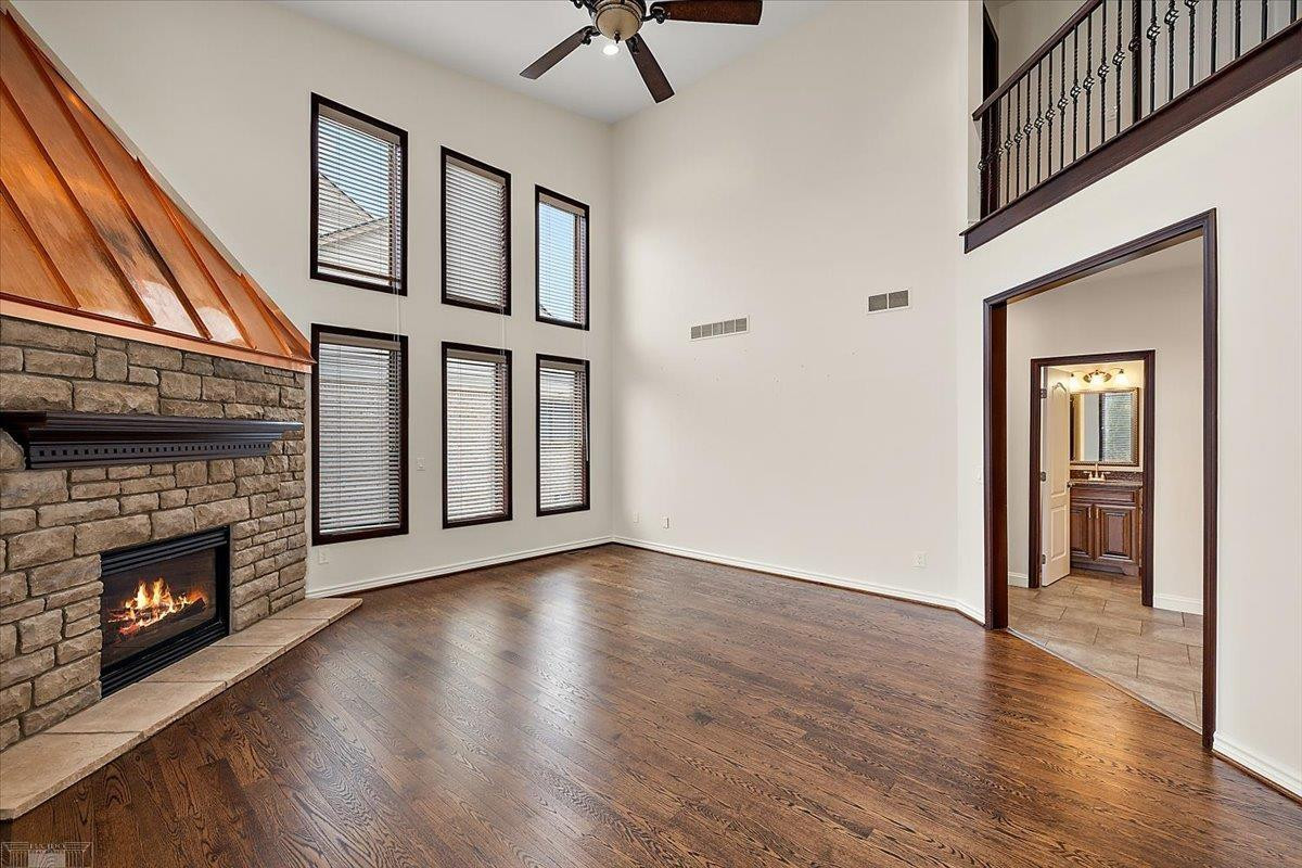 49312 Walnut Creek Drive, MI 48044 — Photo 22