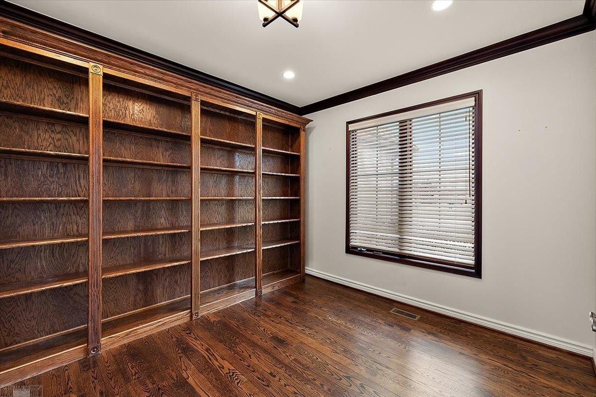 49312 Walnut Creek Drive, MI 48044 — Photo 26