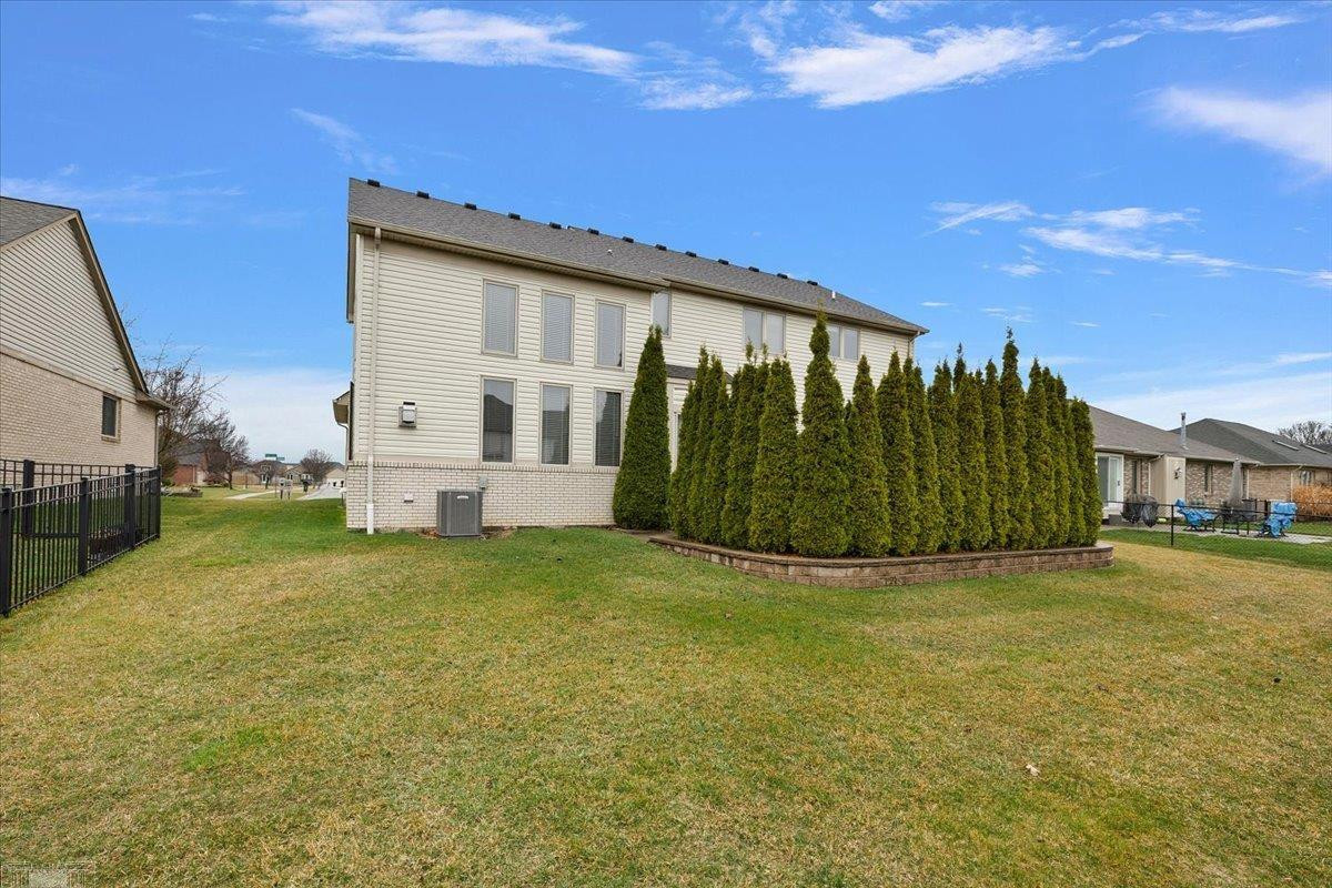 49312 Walnut Creek Drive, MI 48044 — Photo 50