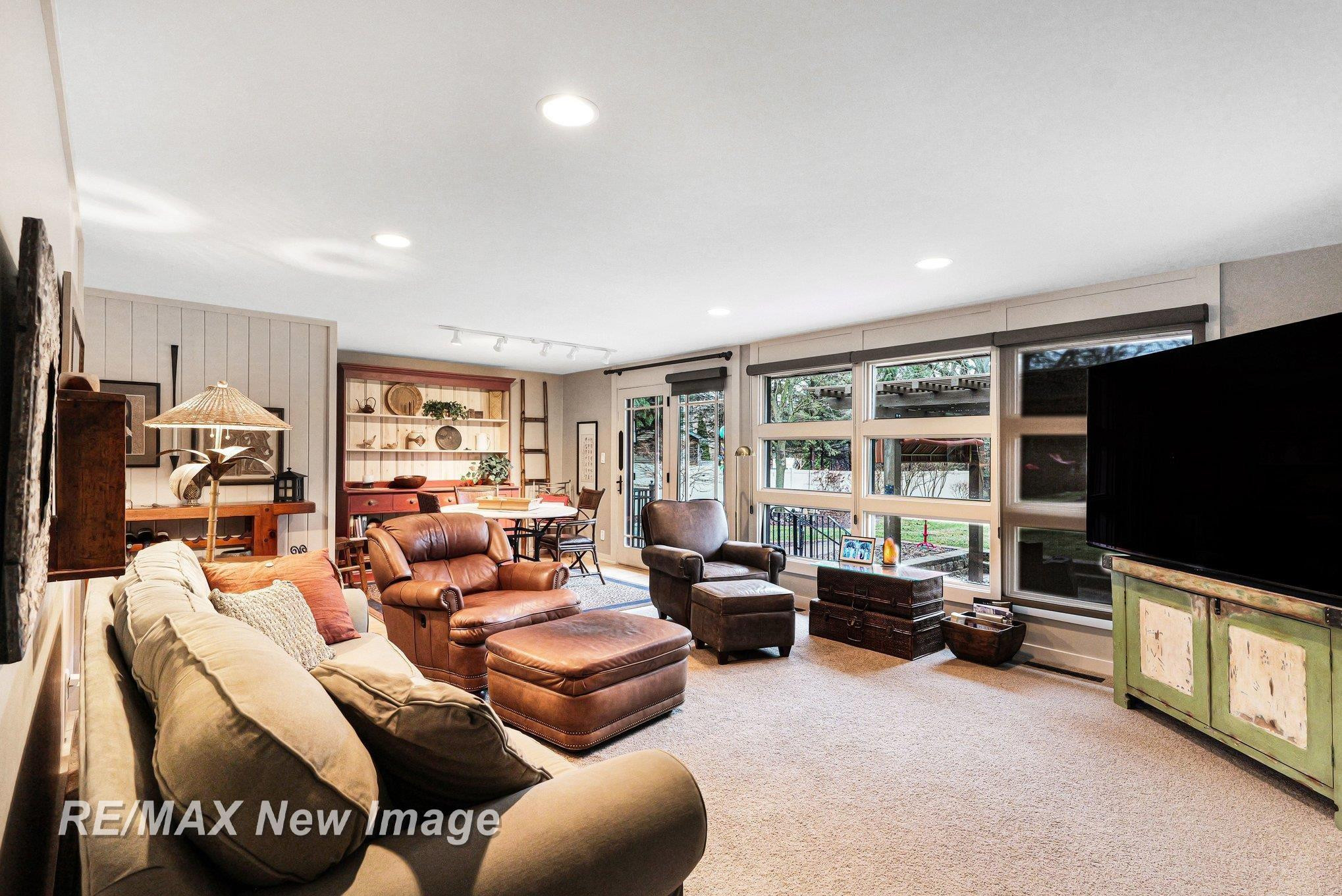 314 W Saint Andrews Road, Midland, MI 48640 — Photo 5