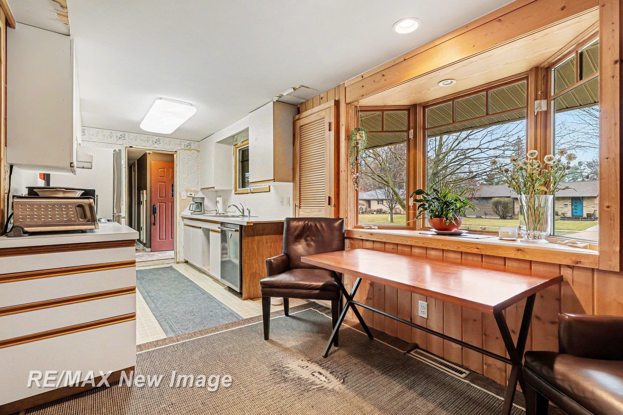 314 W Saint Andrews Road, Midland, MI 48640 — Photo 8