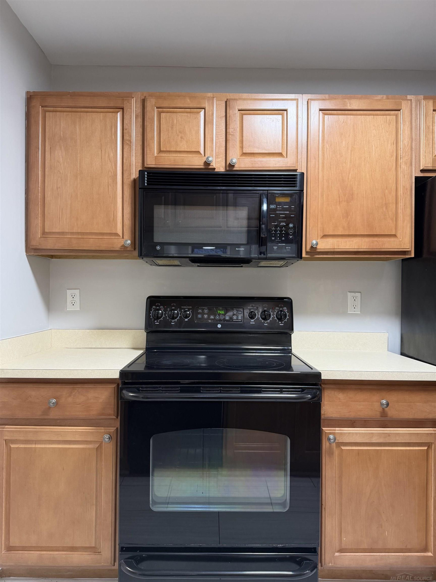 52149 Naugatuck Drive, MI 48042 — Photo 11
