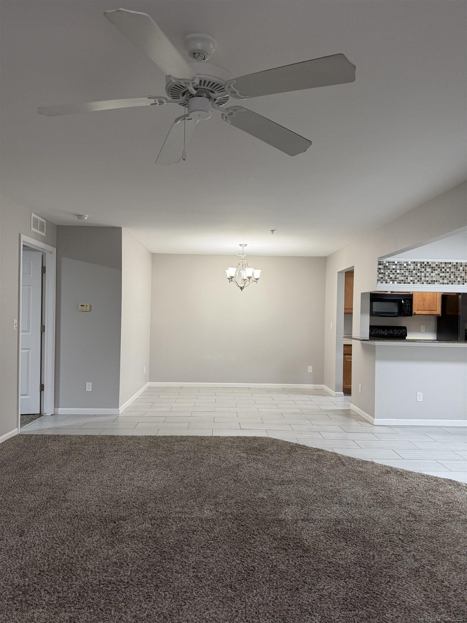52149 Naugatuck Drive, MI 48042 — Photo 13