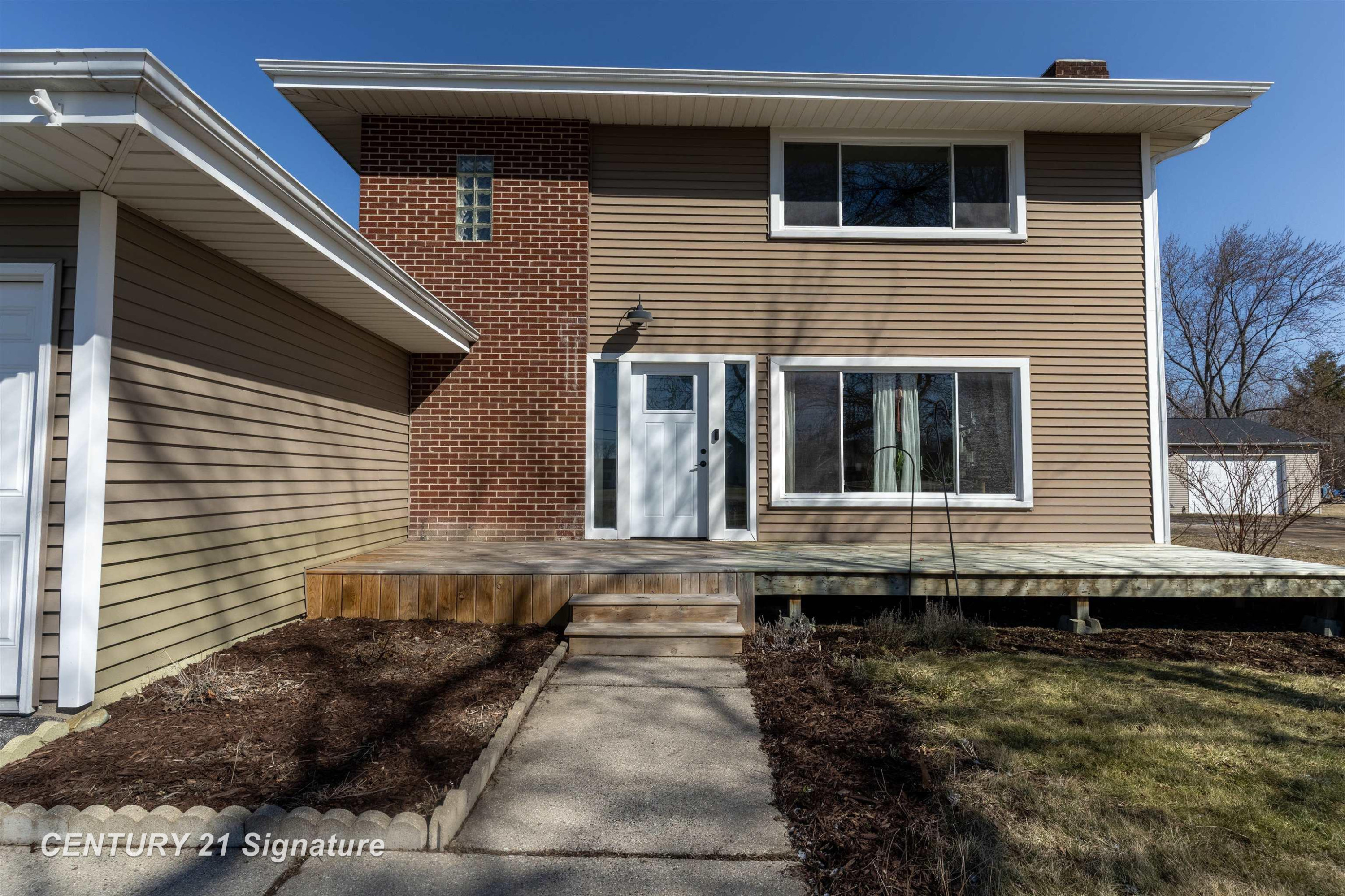 2251 E Stewart Road, Midland, MI 48640 — Photo 2