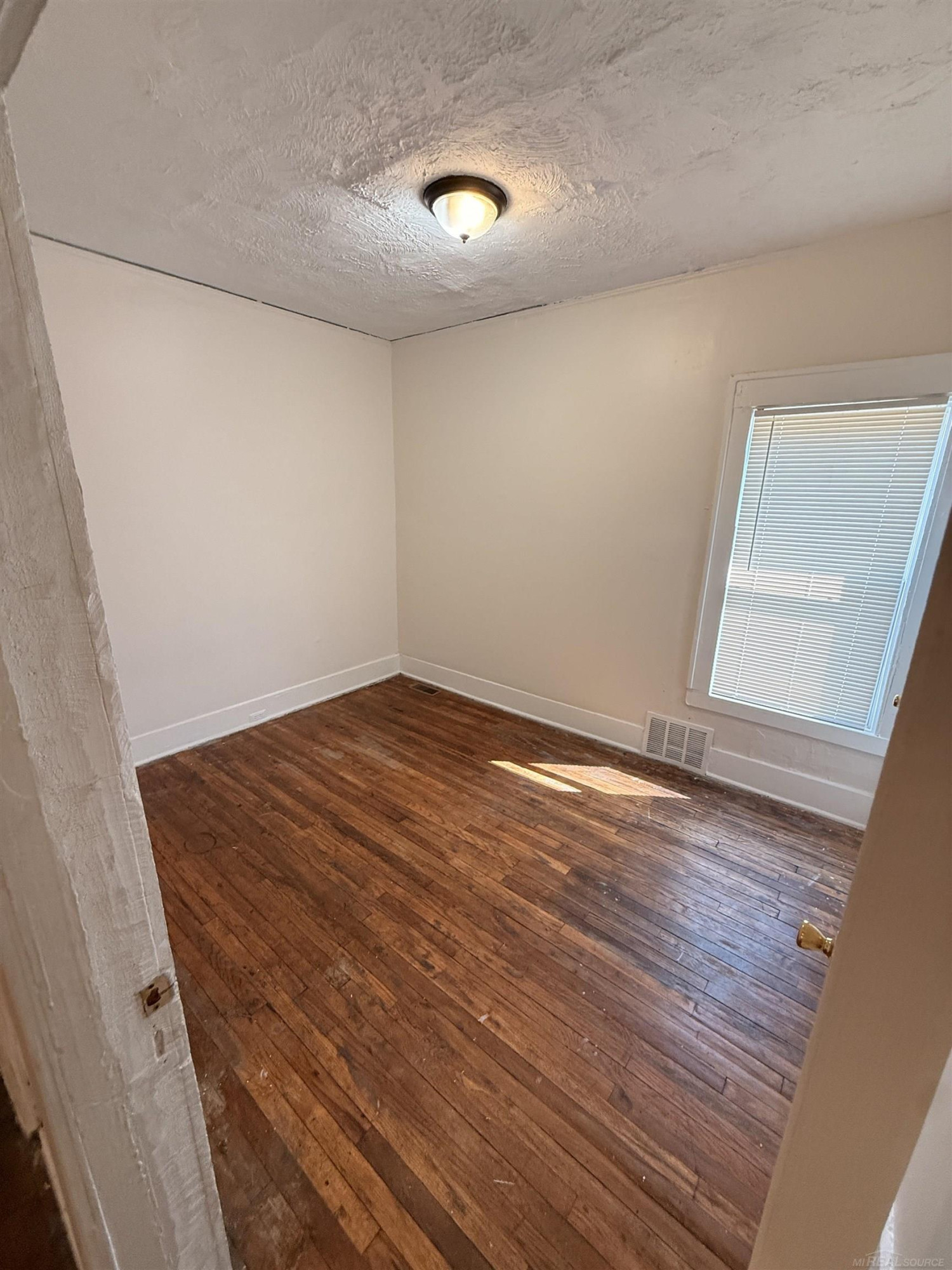 1311 E Nevada Street, Detroit, MI 48203 — Photo 11