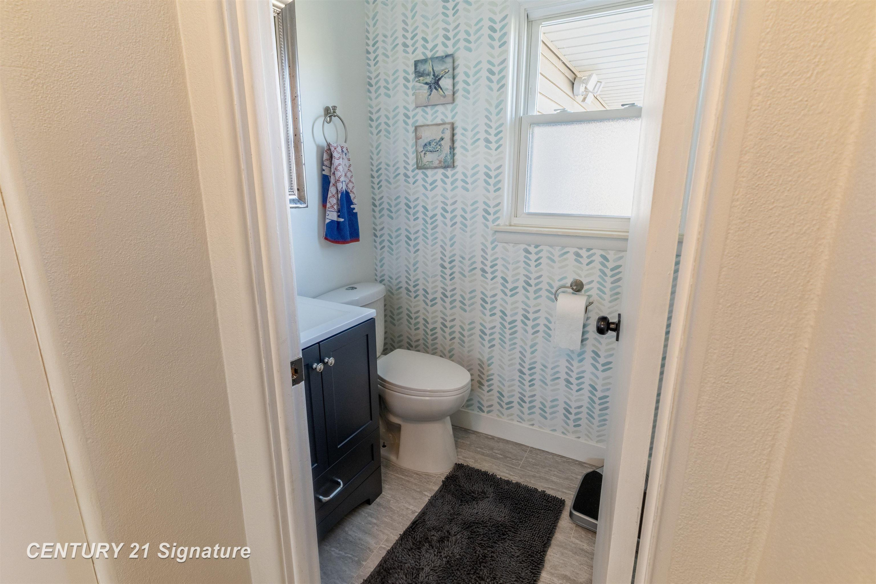 2251 E Stewart Road, Midland, MI 48640 — Photo 14